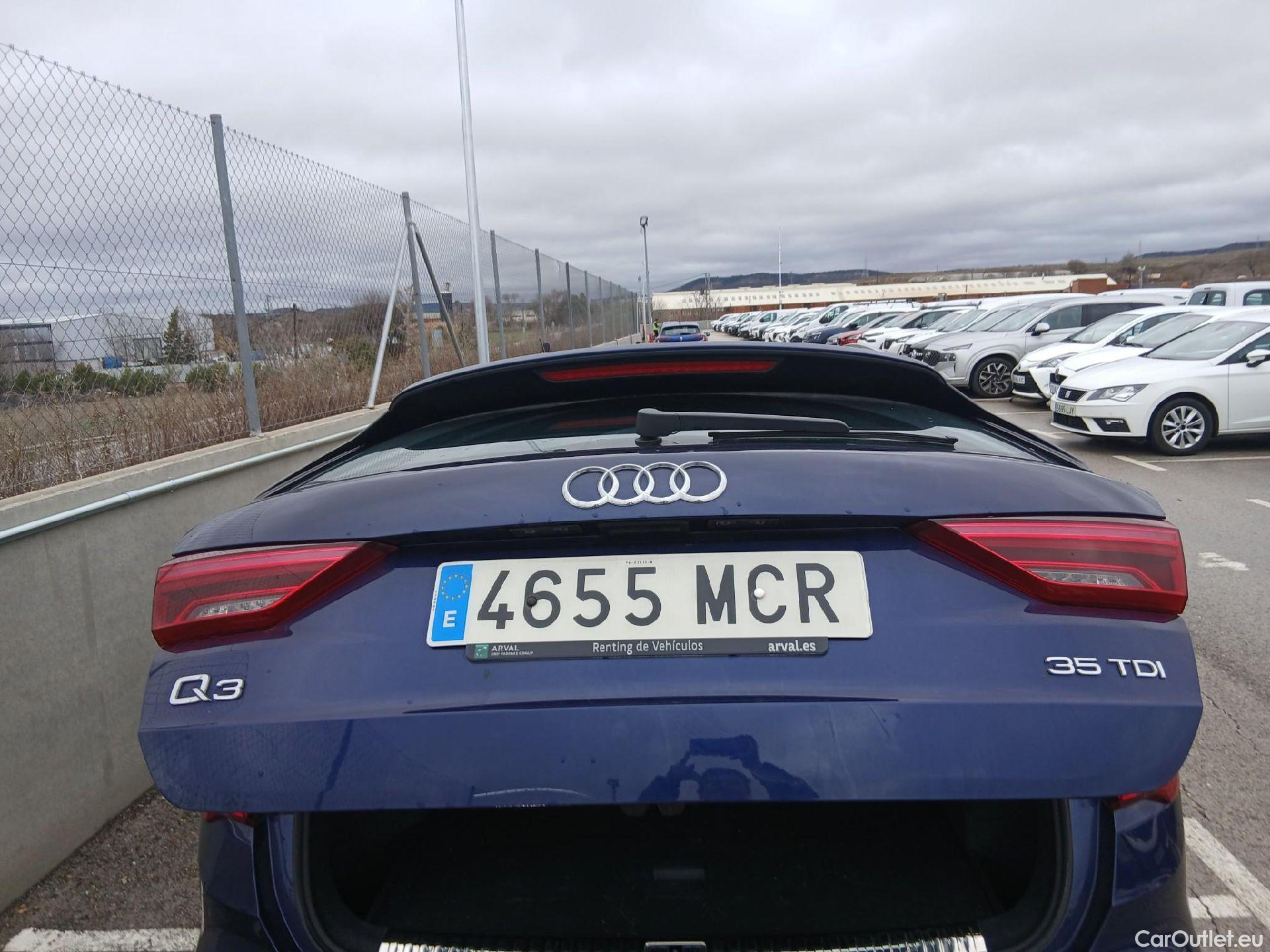  Audi  Q3 AUDI  / 2018 / 5P / todoterreno Advanced 35 TDI 110kW (150CV) #26