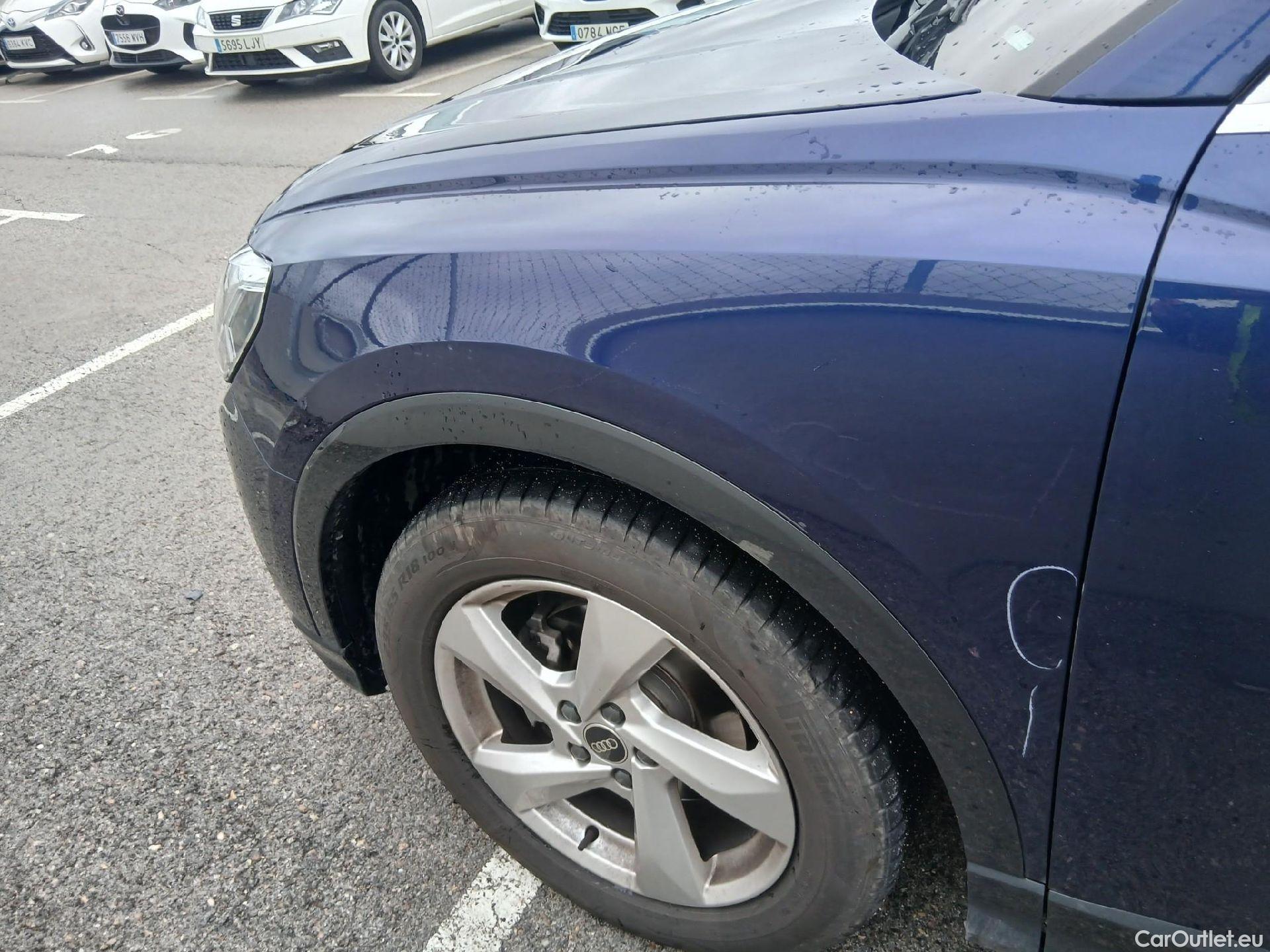  Audi  Q3 AUDI  / 2018 / 5P / todoterreno Advanced 35 TDI 110kW (150CV) #9