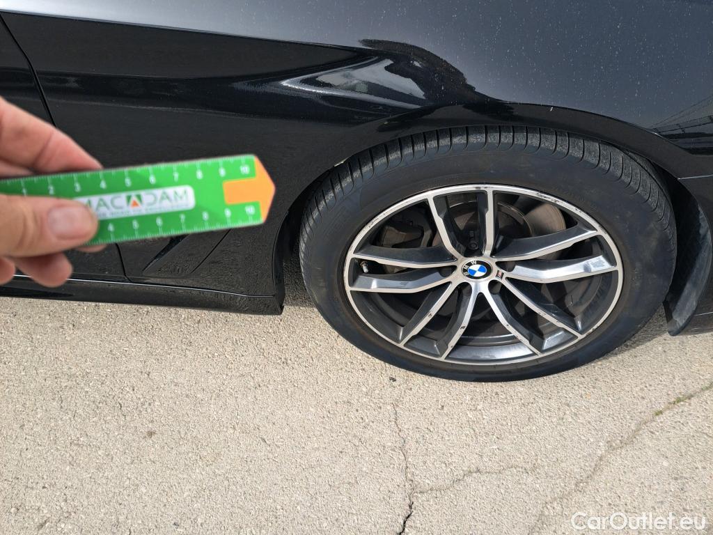  Bmw  Serie 5 BMW  / 2020 / 4P / sedán 520dA #PAQUETE DEPORTIVO M# #5