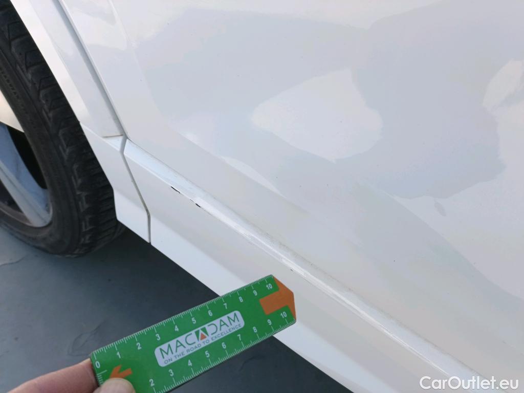  Audi  Q2 AUDI  / 2016 / 5P / todoterreno Sport 30 TFSI 85kW (116CV) (CX) #4