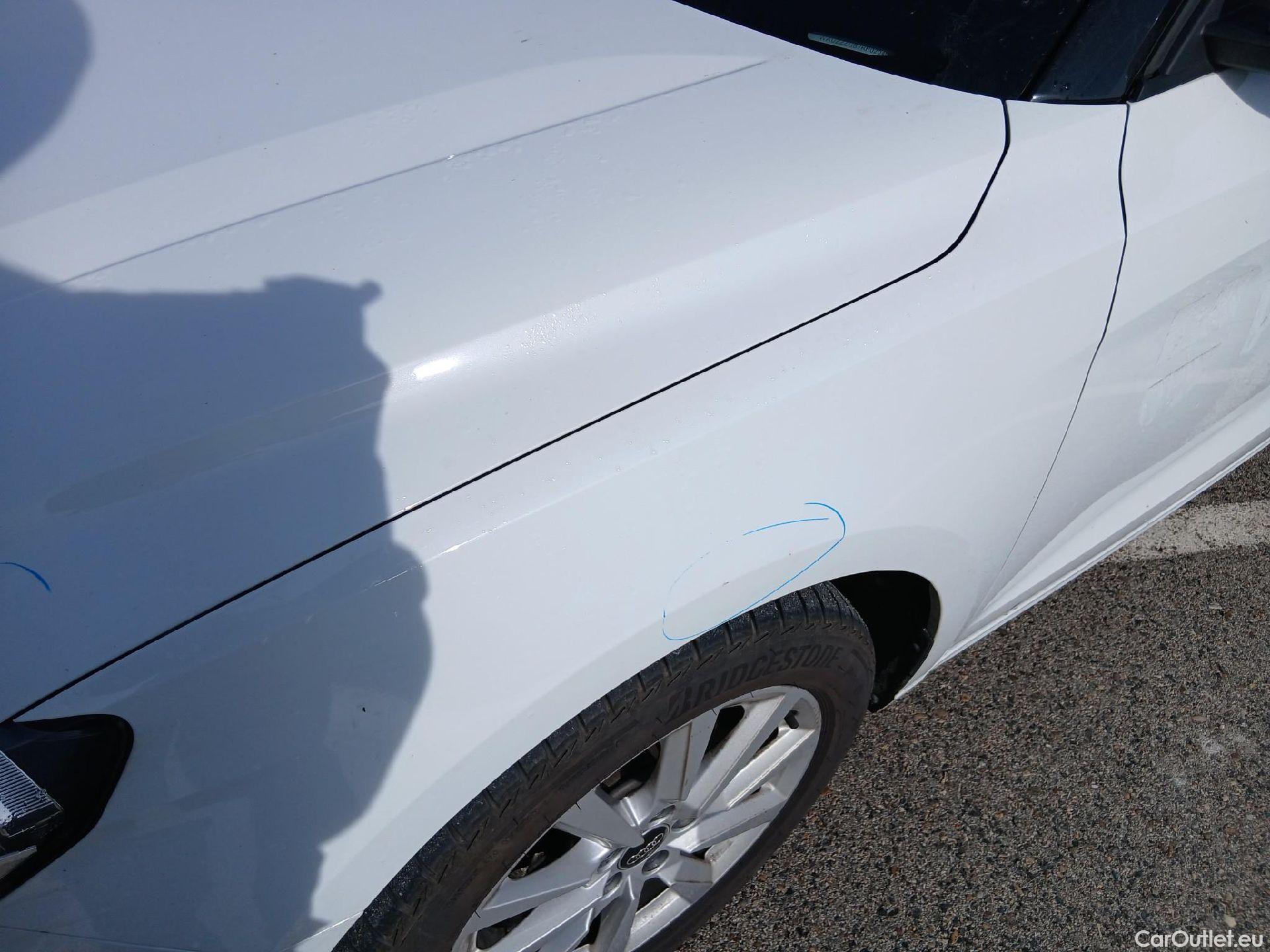  Audi  A1 Sportback AUDI A1 / 2018 / 5P / berlina con portón Sportback Advanced 30 TFSI 81kW (110CV) #13