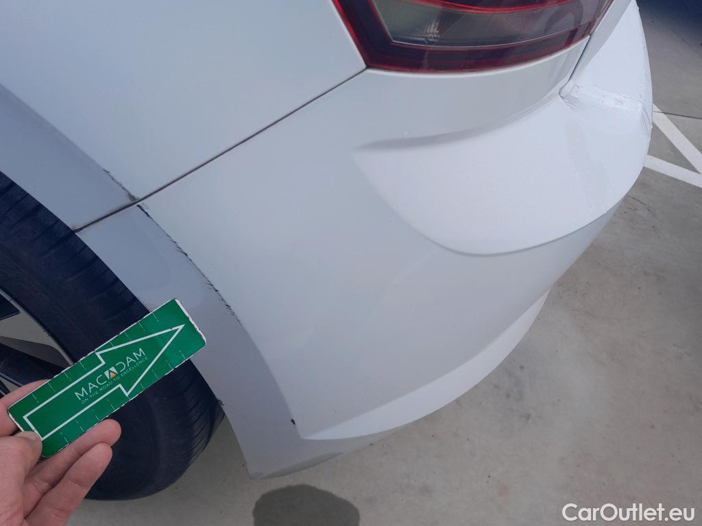  Volkswagen  Polo VOLKSWAGEN  / 2017 / 5P / berlina con portón Advance 1.0 TSI 70kW (95CV) #30