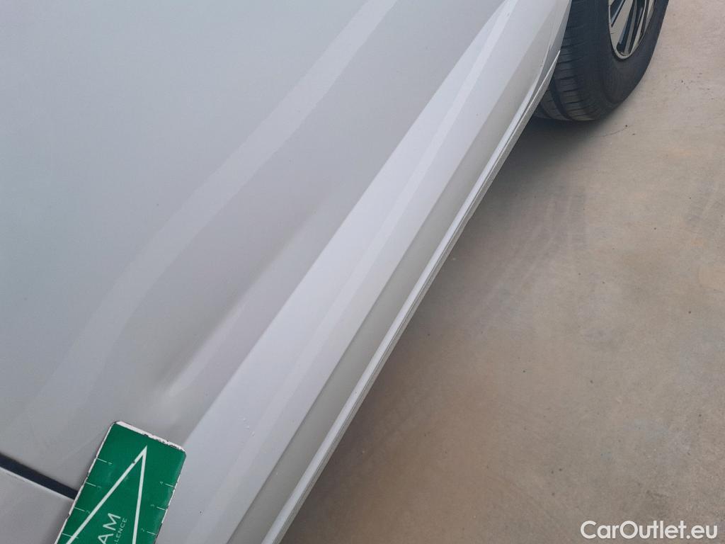  Volkswagen  Polo VOLKSWAGEN  / 2017 / 5P / berlina con portón Advance 1.0 TSI 70kW (95CV) #13