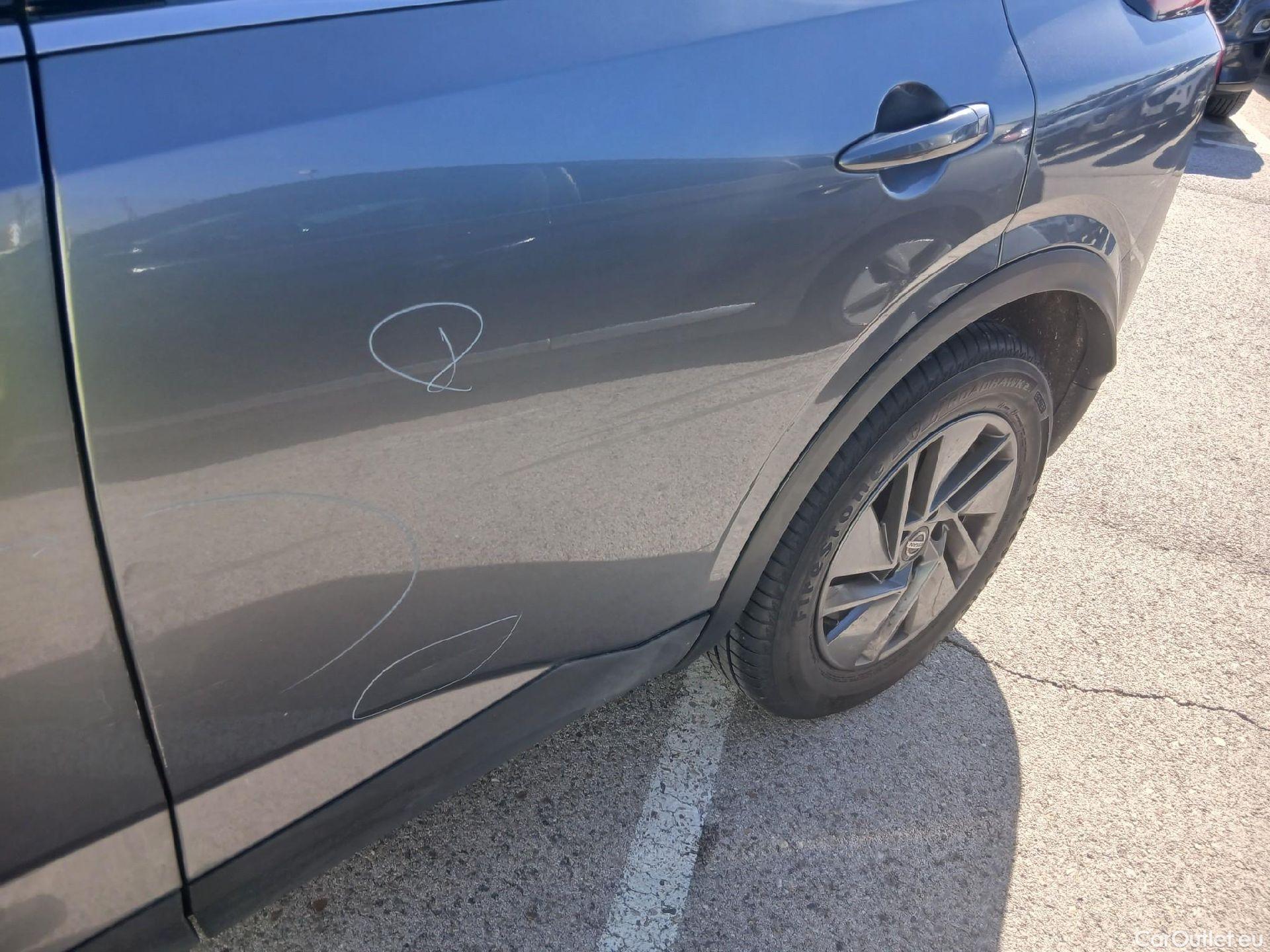  Nissan  Qashqai NISSAN  / 2021 / 5P / todoterreno DIG-T 116kW (158CV) mHEV Xtronic Acenta (AC) #17