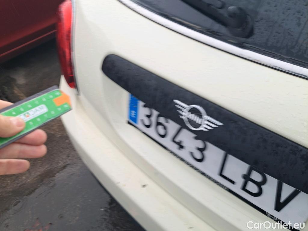  Mini  Cooper MINI MINI / 2014 / 5P / berlina con portón ONE 5 PUERTAS (CX) #45