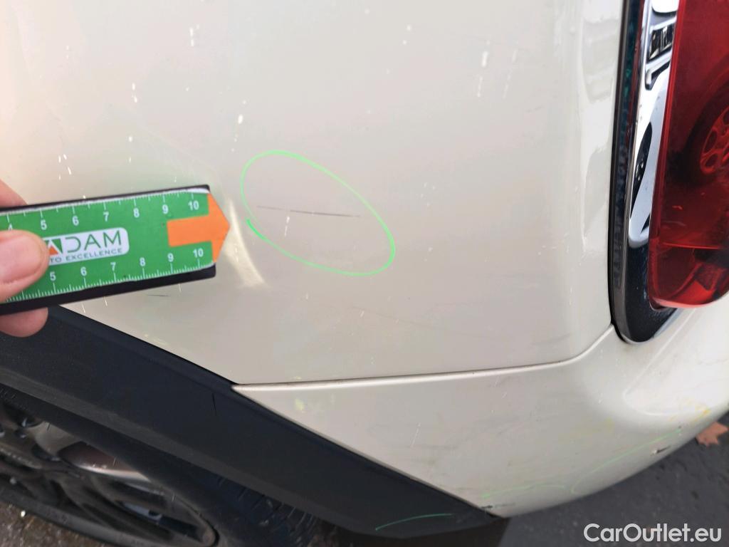  Mini  Cooper MINI MINI / 2014 / 5P / berlina con portón ONE 5 PUERTAS (CX) #50