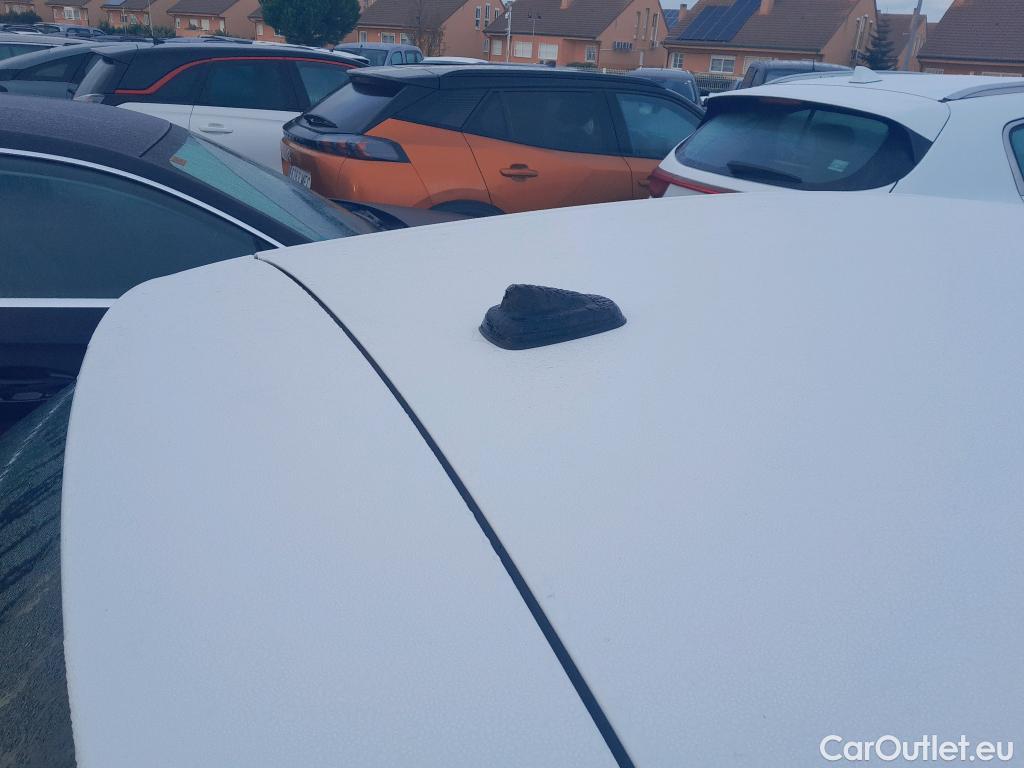  Volkswagen  Polo VOLKSWAGEN  / 2017 / 5P / berlina con portón Advance 1.0 TSI 70kW (95CV) #32