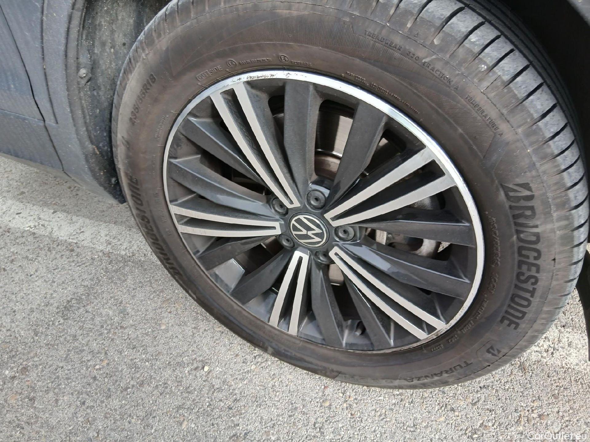  Volkswagen  Tiguan VOLKSWAGEN  / 2020 / 5P / todoterreno Life 1.4 TSI eHybrid 180kW (245CV) DSG #30