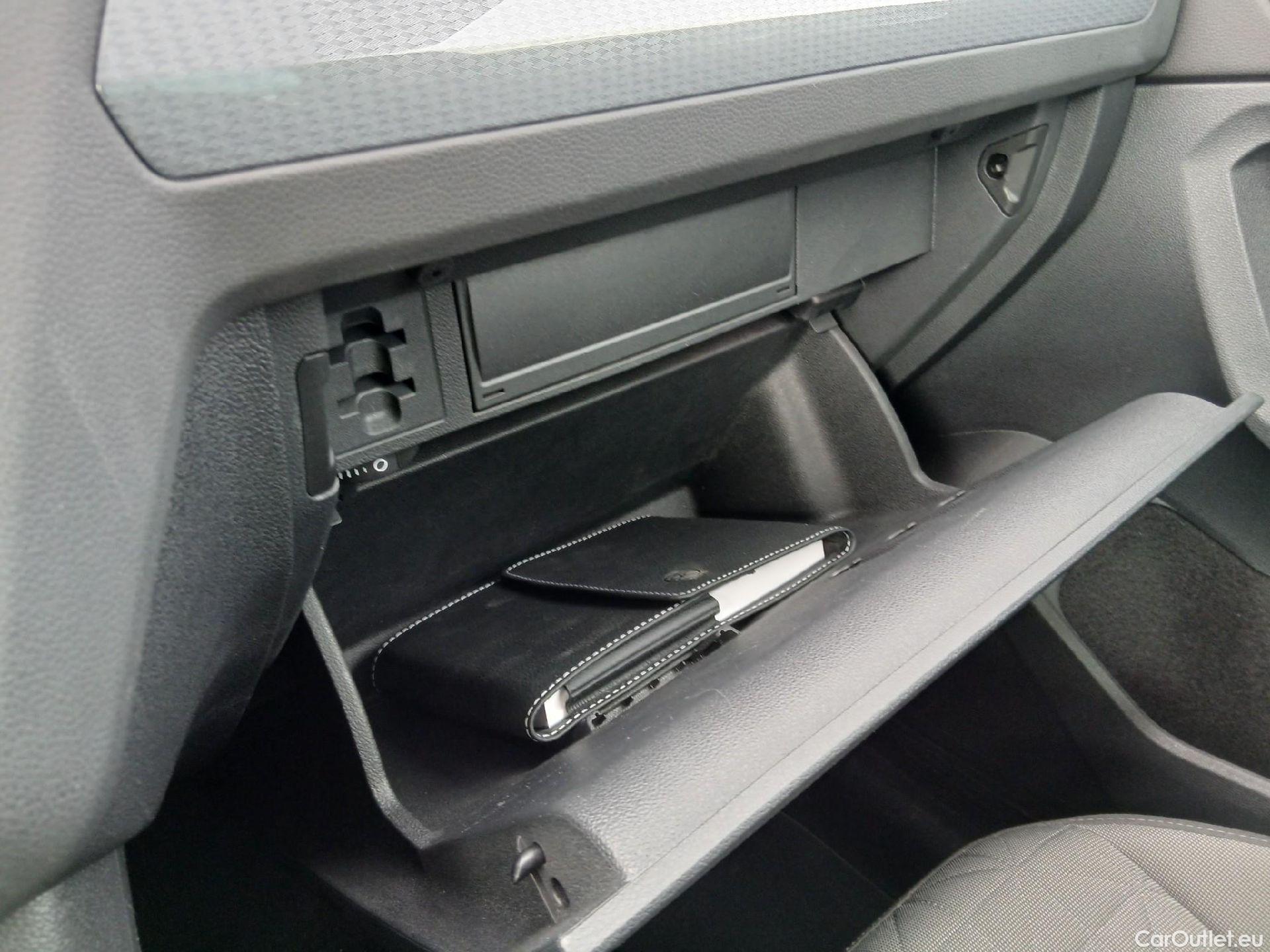  Volkswagen  Tiguan VOLKSWAGEN  / 2020 / 5P / todoterreno Life 1.4 TSI eHybrid 180kW (245CV) DSG #1