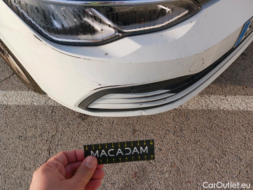  Volkswagen  Golf  VOLKSWAGEN / 2020 / 5P / berlina con portón 2.0 TDI 85kW (115CV) #16