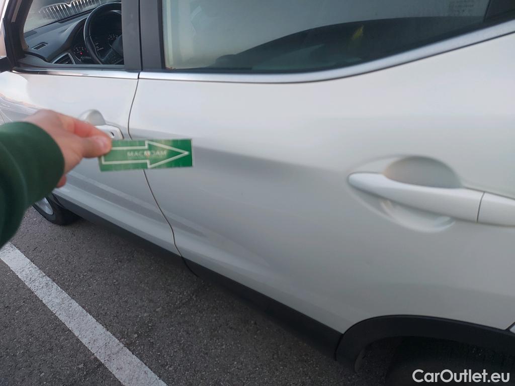  Nissan  Qashqai NISSAN  / 2017 / 5P / todoterreno DIG-T 103 kW (140 CV) E6D ACENTA #16