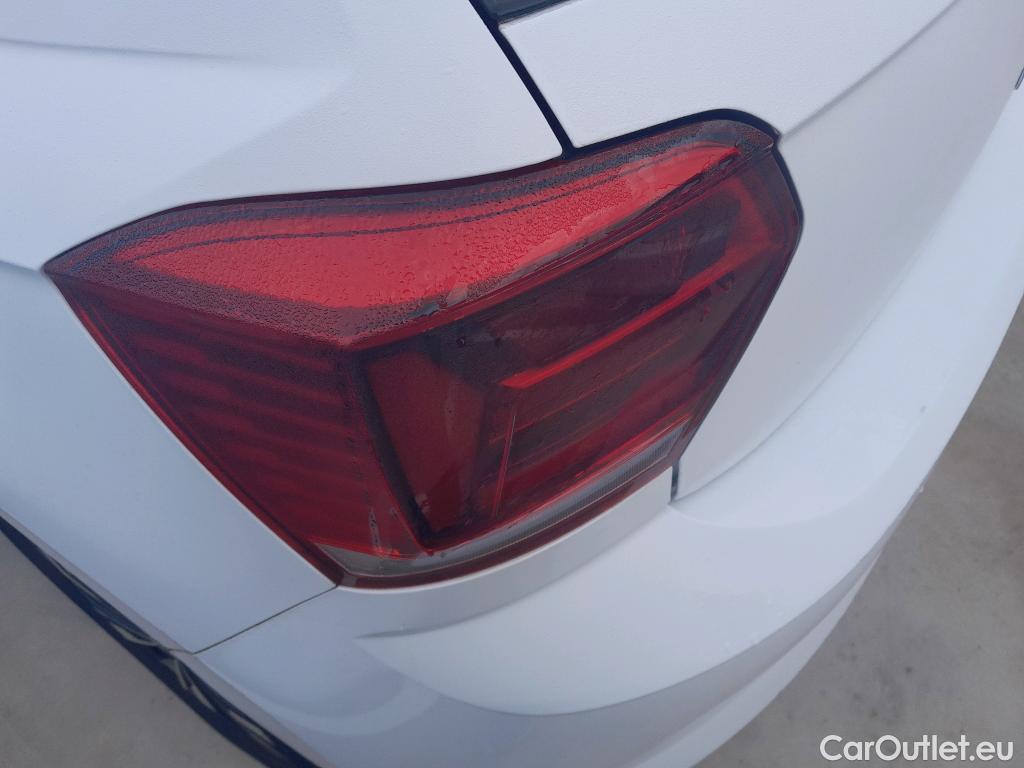  Volkswagen  Polo VOLKSWAGEN  / 2017 / 5P / berlina con portón Advance 1.0 TSI 70kW (95CV) #3