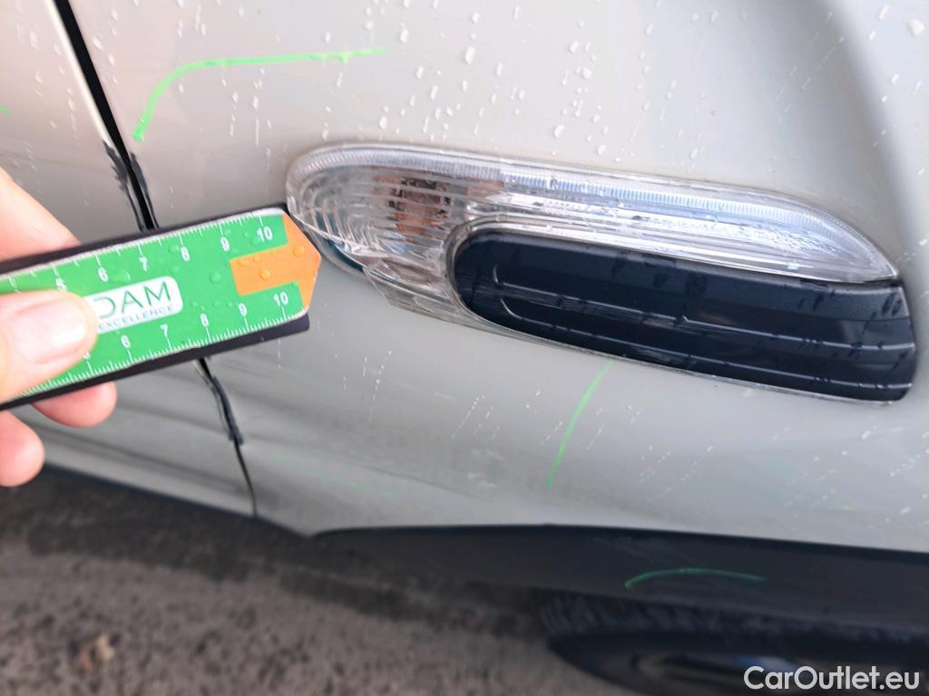  Mini  Cooper MINI MINI / 2014 / 5P / berlina con portón ONE 5 PUERTAS (CX) #30