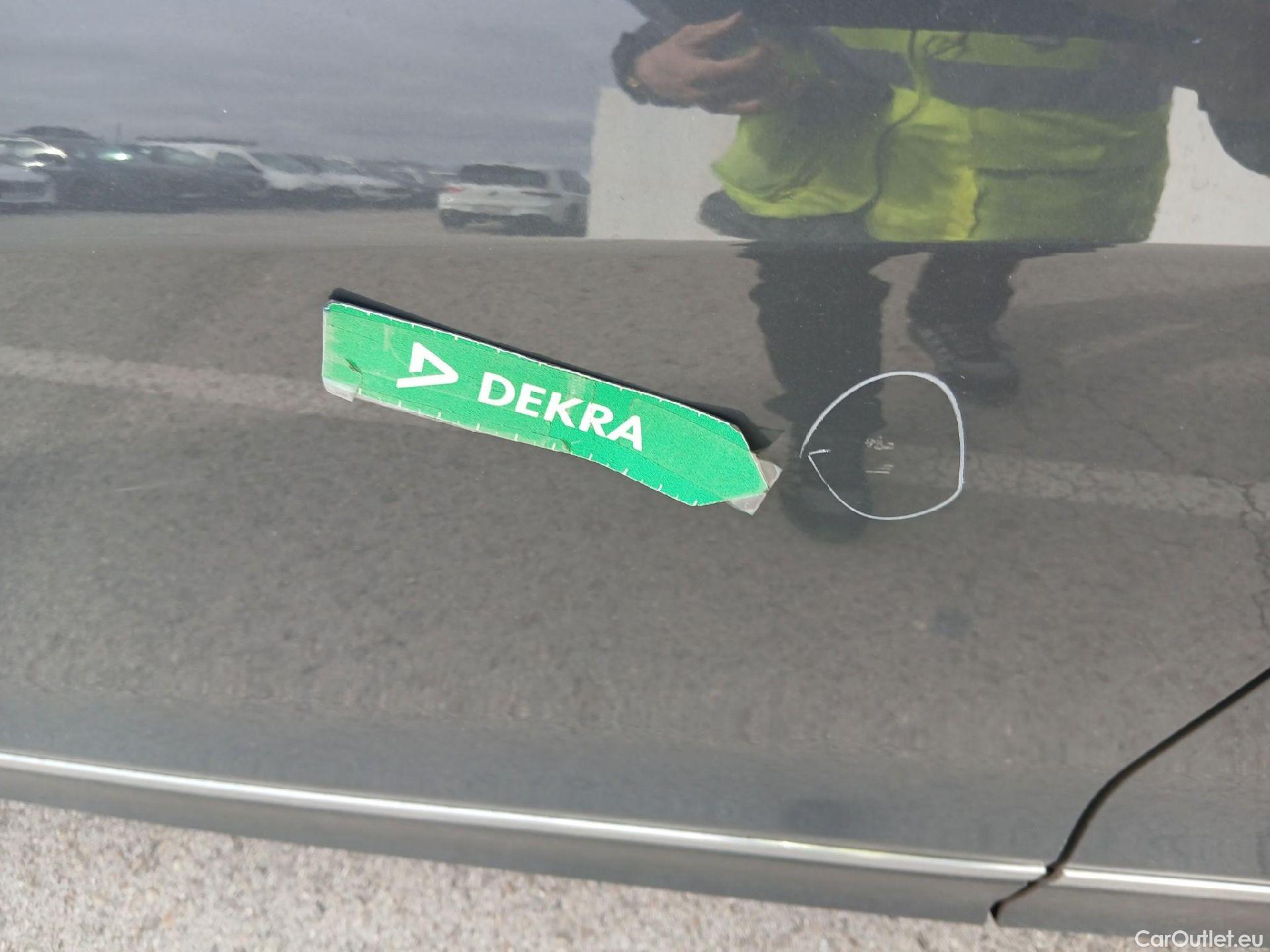  Volkswagen  Tiguan VOLKSWAGEN  / 2020 / 5P / todoterreno Life 1.4 TSI eHybrid 180kW (245CV) DSG #12