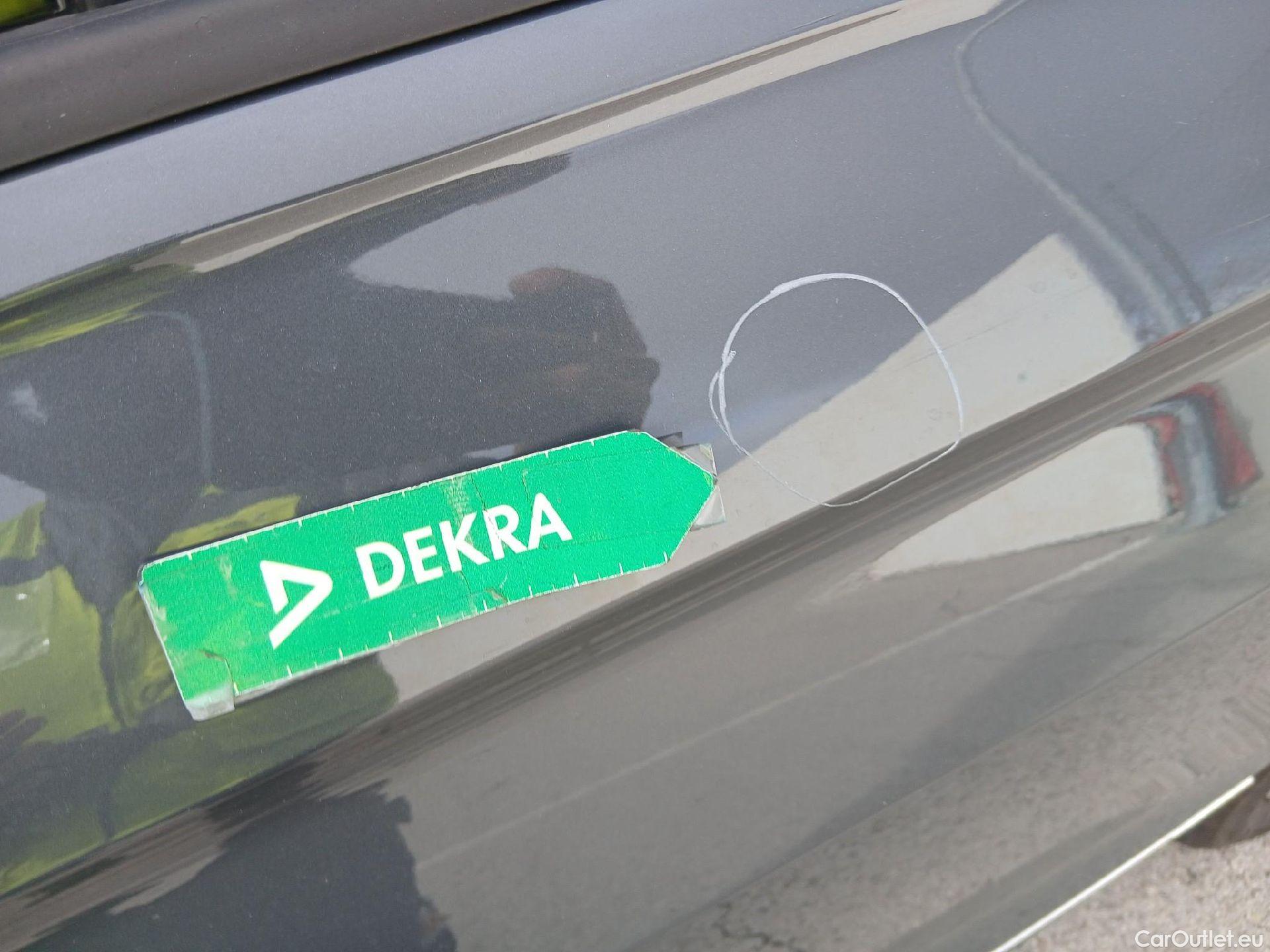  Volkswagen  Tiguan VOLKSWAGEN  / 2020 / 5P / todoterreno Life 1.4 TSI eHybrid 180kW (245CV) DSG #15