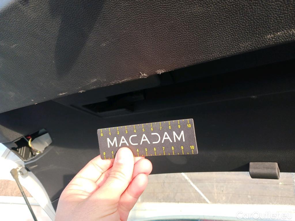  Volkswagen  Golf  VOLKSWAGEN / 2020 / 5P / berlina con portón 2.0 TDI 85kW (115CV) #18