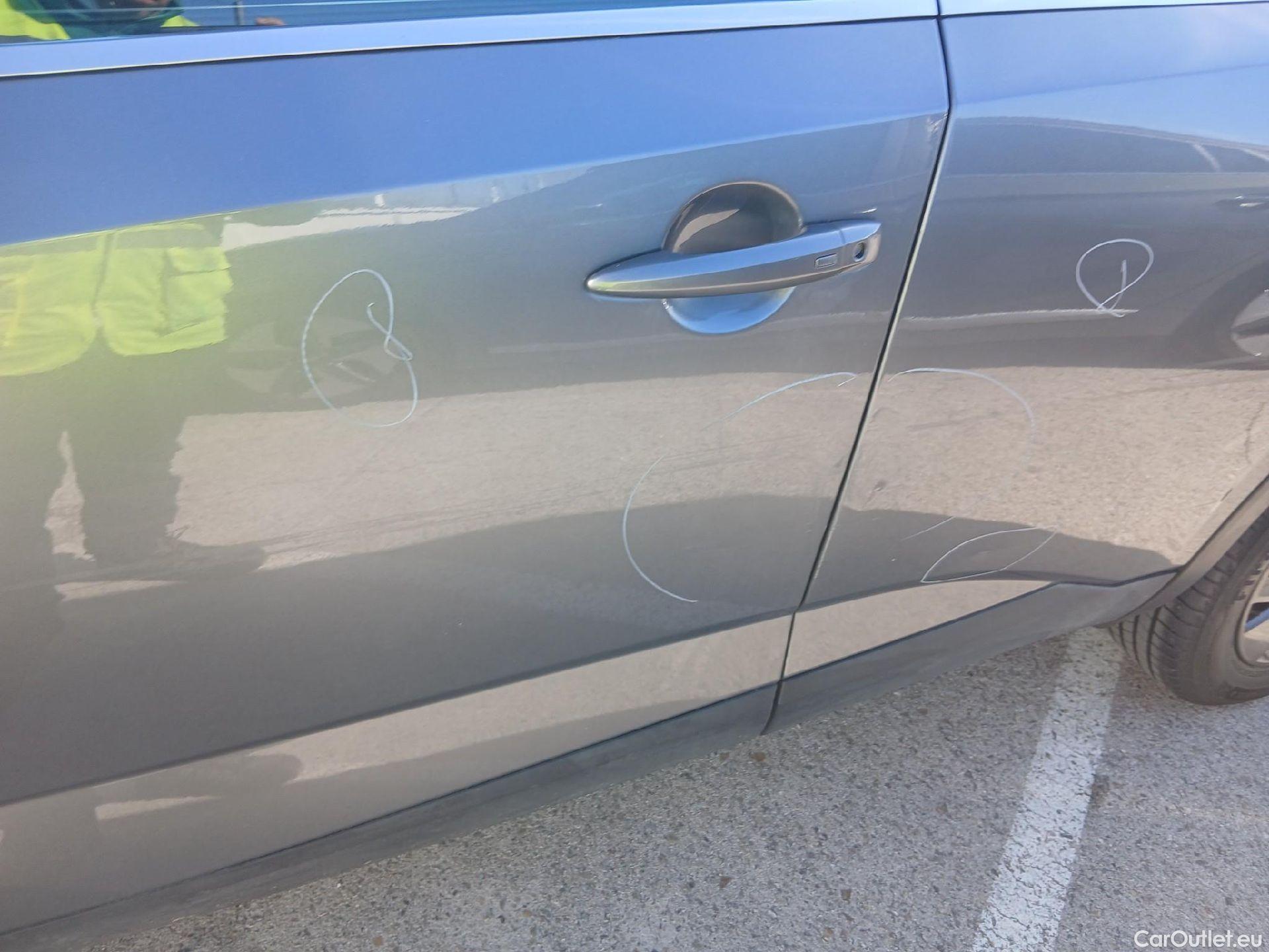  Nissan  Qashqai NISSAN  / 2021 / 5P / todoterreno DIG-T 116kW (158CV) mHEV Xtronic Acenta (AC) #14