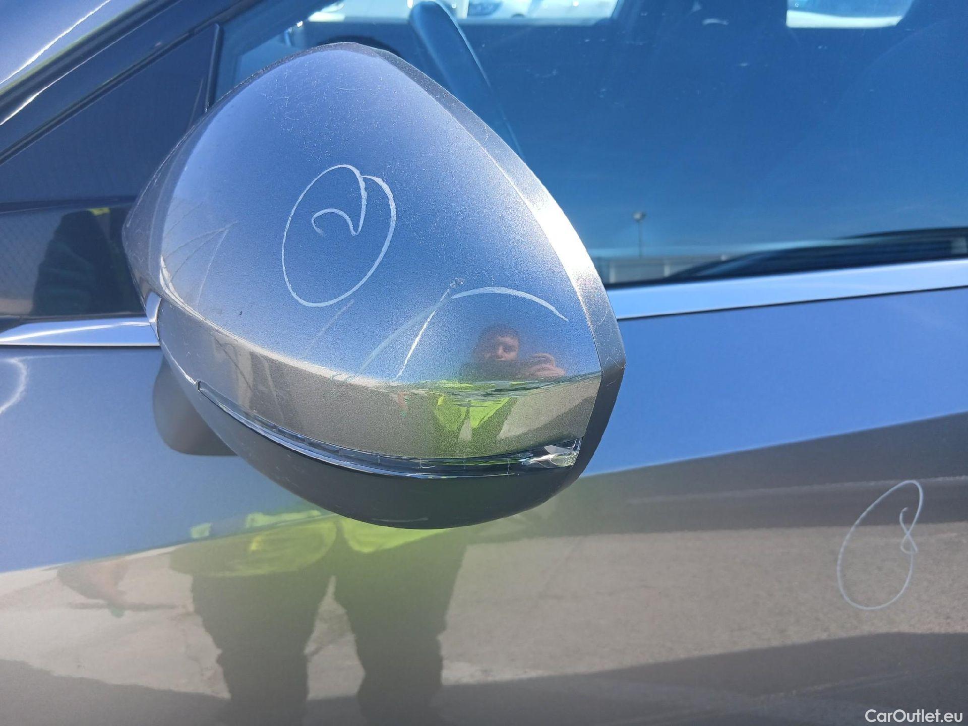  Nissan  Qashqai NISSAN  / 2021 / 5P / todoterreno DIG-T 116kW (158CV) mHEV Xtronic Acenta (AC) #13