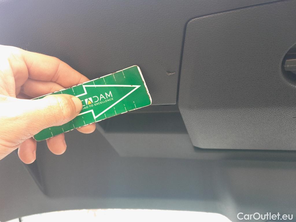  Volkswagen  Polo VOLKSWAGEN  / 2017 / 5P / berlina con portón Advance 1.0 TSI 70kW (95CV) #27