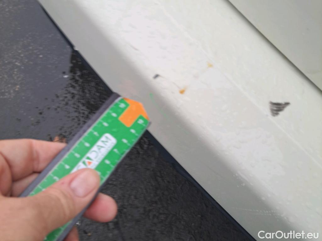  Mini  Cooper MINI MINI / 2014 / 5P / berlina con portón ONE 5 PUERTAS (CX) #28