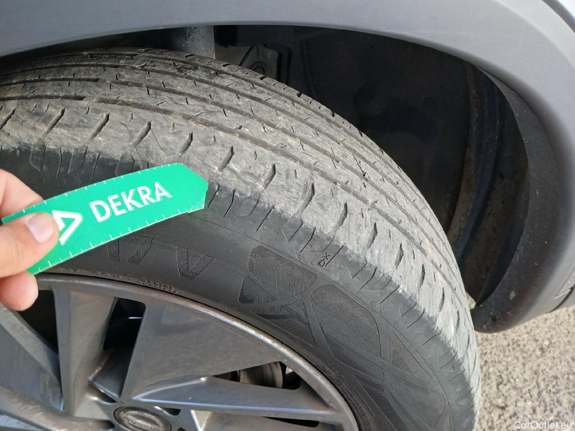  Nissan  Qashqai NISSAN  / 2021 / 5P / todoterreno DIG-T 116kW (158CV) mHEV Xtronic Acenta (AC) #57