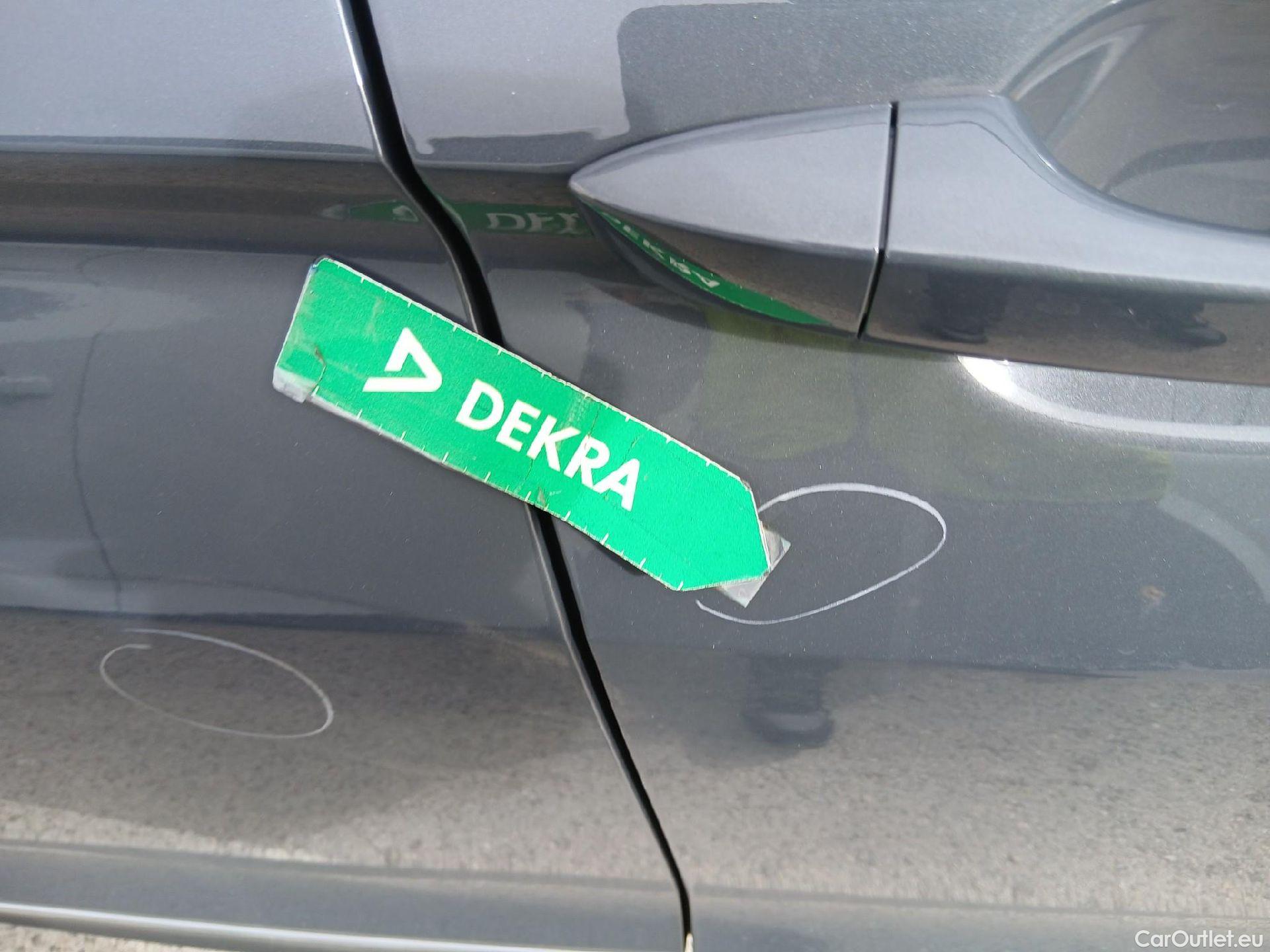  Volkswagen  Tiguan VOLKSWAGEN  / 2020 / 5P / todoterreno Life 1.4 TSI eHybrid 180kW (245CV) DSG #33