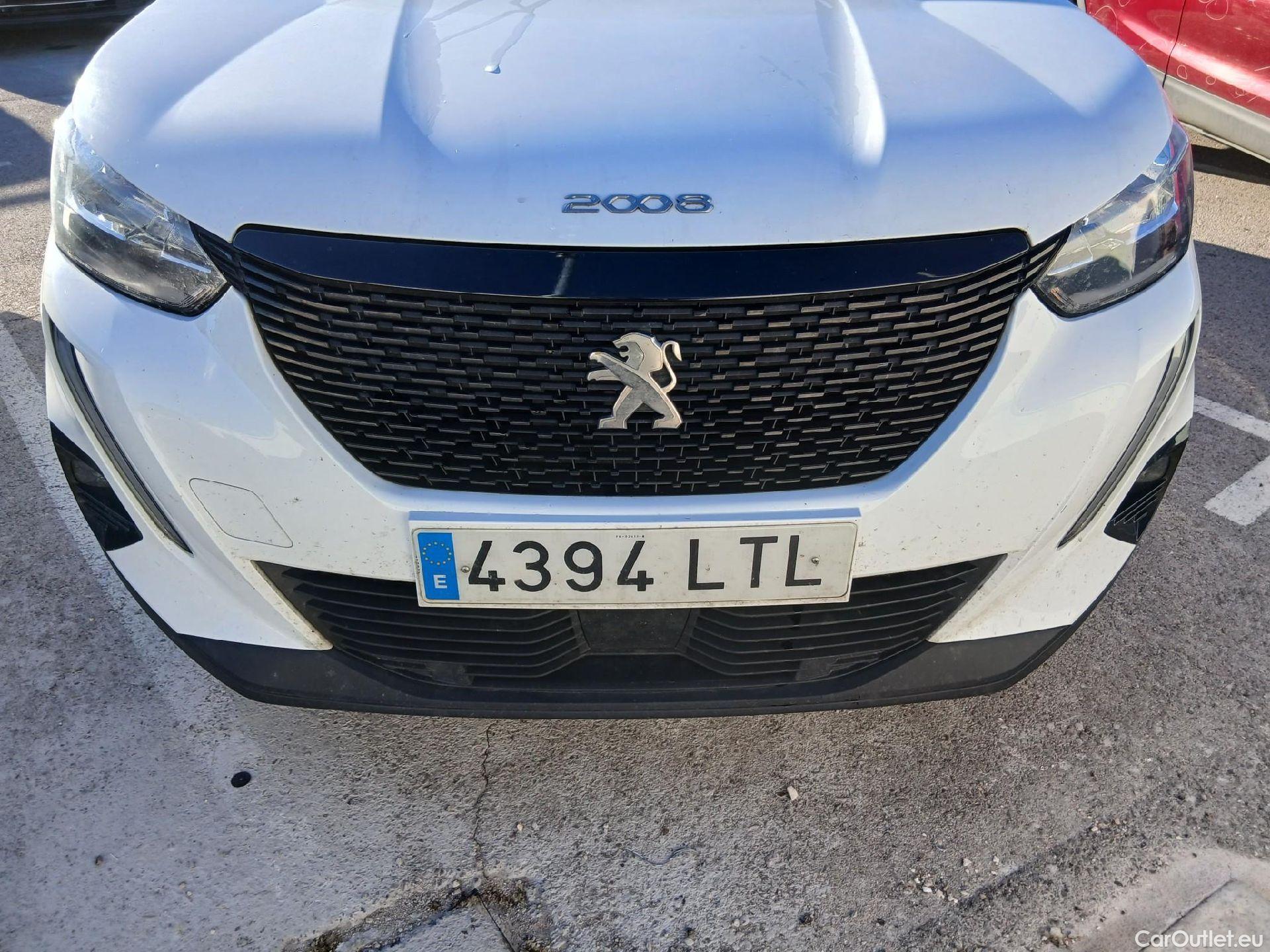  Peugeot  2008 PEUGEOT  / 2019 / 5P / todoterreno Active BlueHDI 81kW (110CV) #2