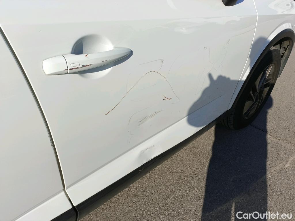  Nissan  Qashqai NISSAN  / 2021 / 5P / todoterreno DIG-T 103kW (140CV) mHEV 4x2 Acenta #1