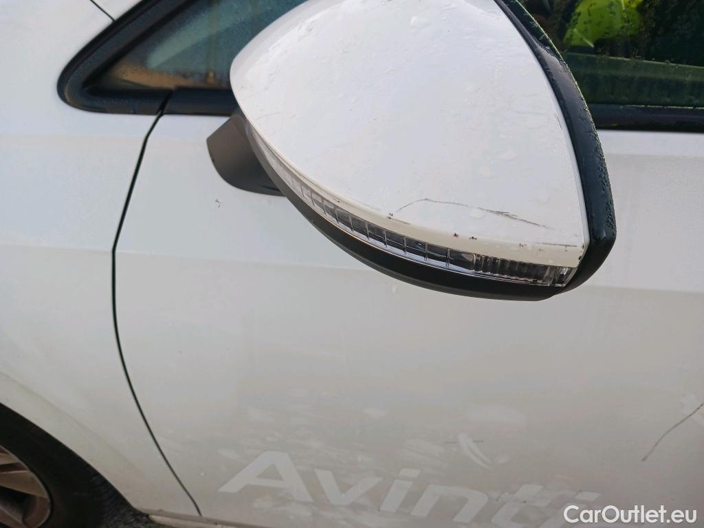  Volkswagen  Golf  VOLKSWAGEN / 2020 / 5P / berlina con portón 2.0 TDI 85kW (115CV) #29