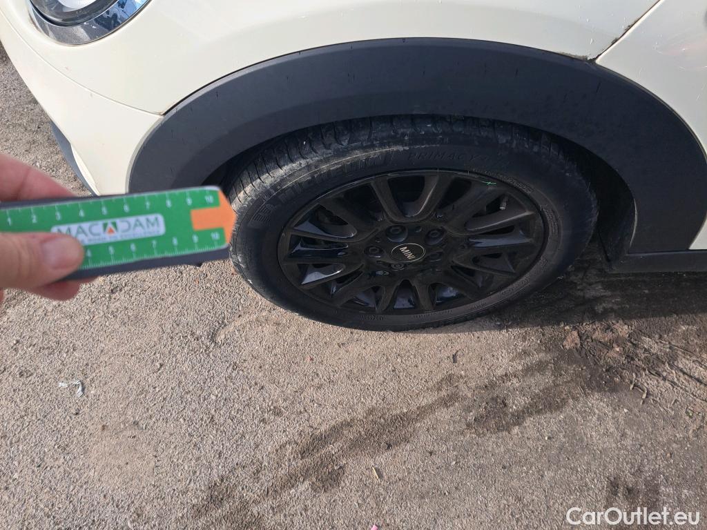  Mini  Cooper MINI MINI / 2014 / 5P / berlina con portón ONE 5 PUERTAS (CX) #20