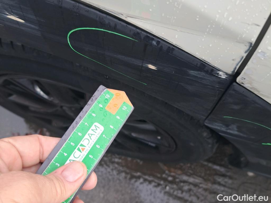  Mini  Cooper MINI MINI / 2014 / 5P / berlina con portón ONE 5 PUERTAS (CX) #39