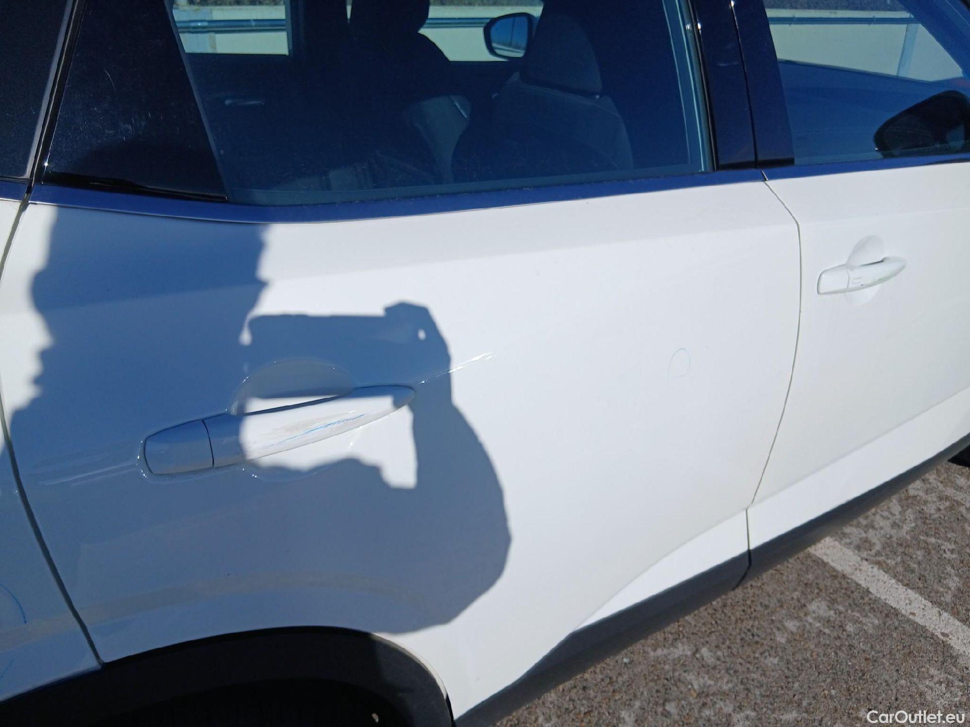  Nissan  Qashqai NISSAN  / 2021 / 5P / todoterreno DIG-T 103kW (140CV) mHEV 4x2 Acenta #30