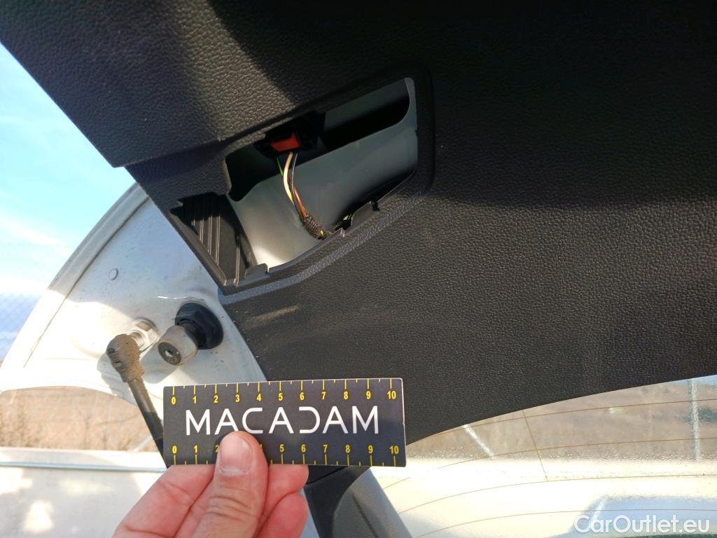  Volkswagen  Golf  VOLKSWAGEN / 2020 / 5P / berlina con portón 2.0 TDI 85kW (115CV) #23