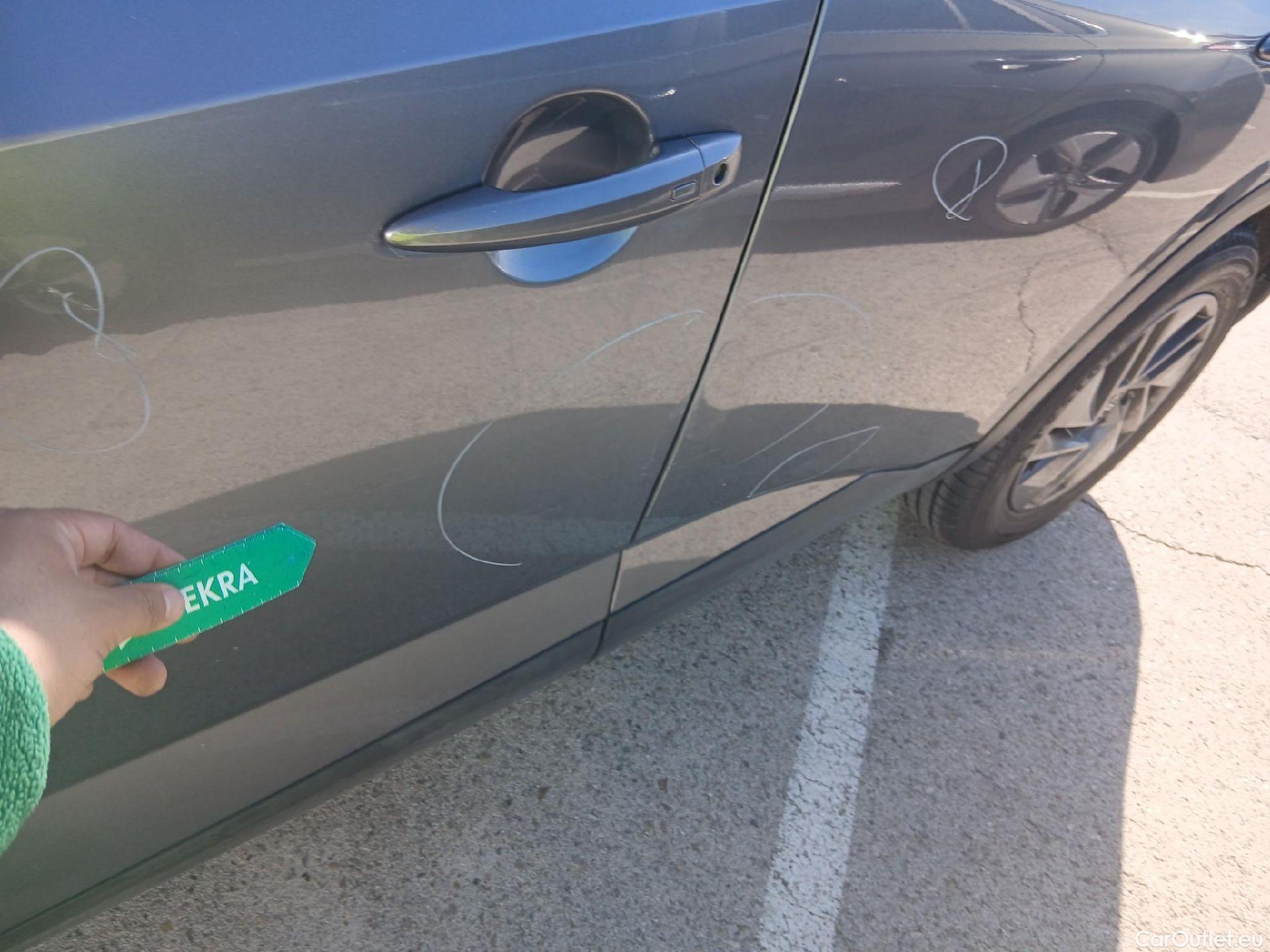  Nissan  Qashqai NISSAN  / 2021 / 5P / todoterreno DIG-T 116kW (158CV) mHEV Xtronic Acenta (AC) #15