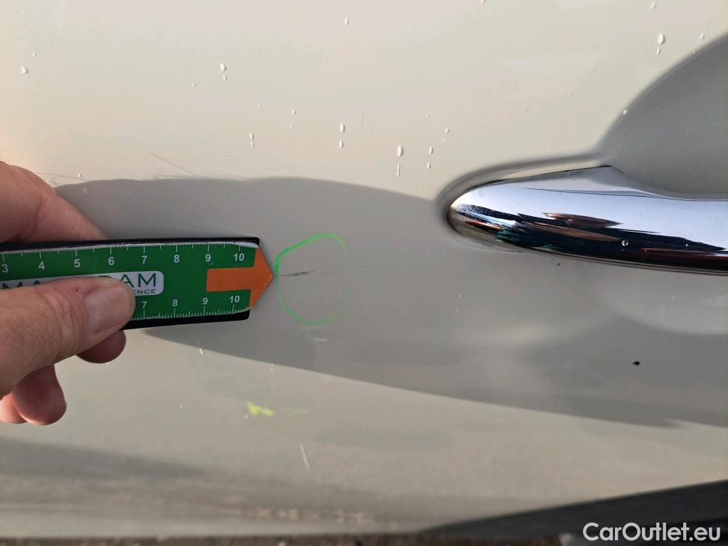  Mini  Cooper MINI MINI / 2014 / 5P / berlina con portón ONE 5 PUERTAS (CX) #48