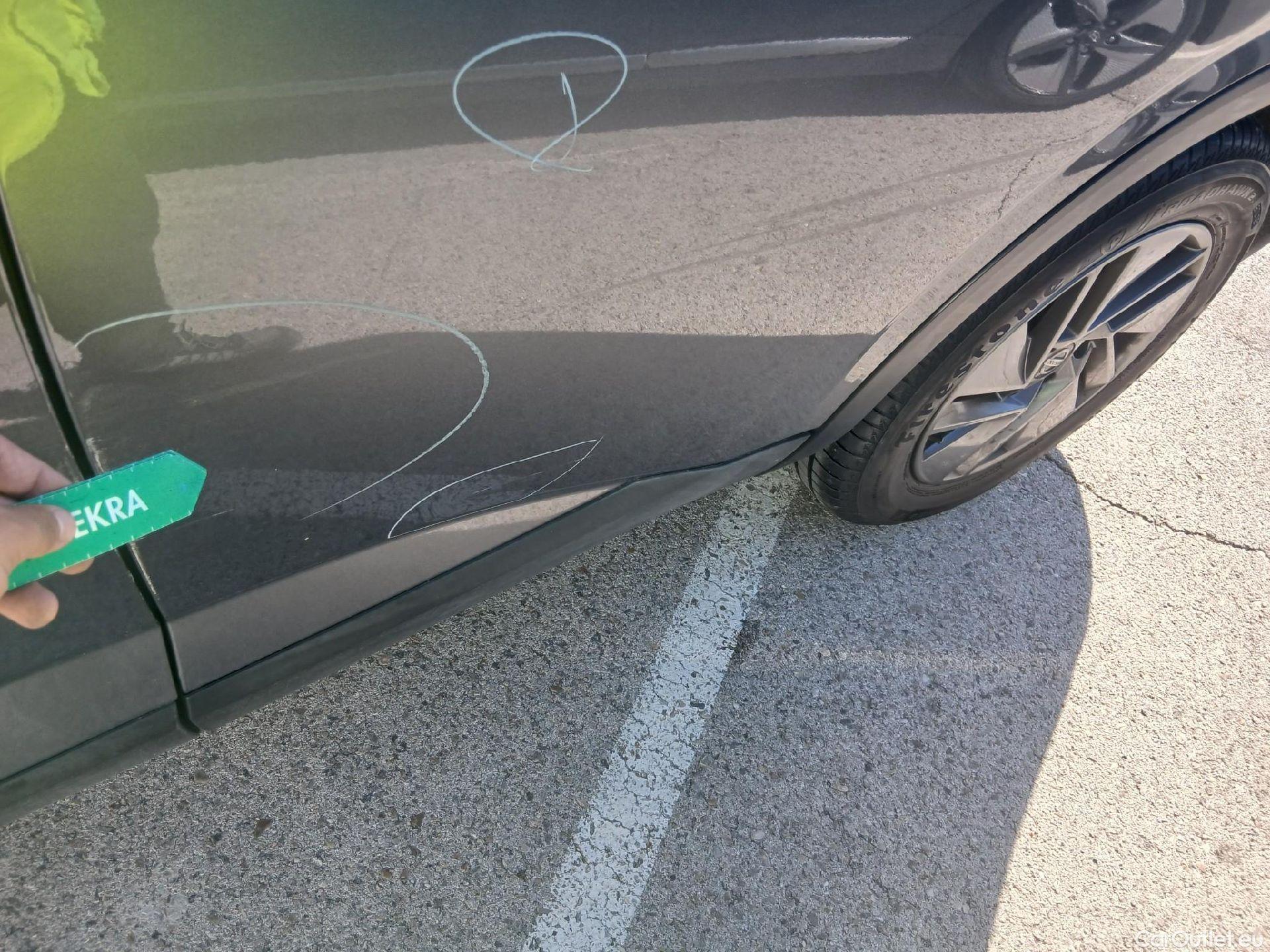  Nissan  Qashqai NISSAN  / 2021 / 5P / todoterreno DIG-T 116kW (158CV) mHEV Xtronic Acenta (AC) #16