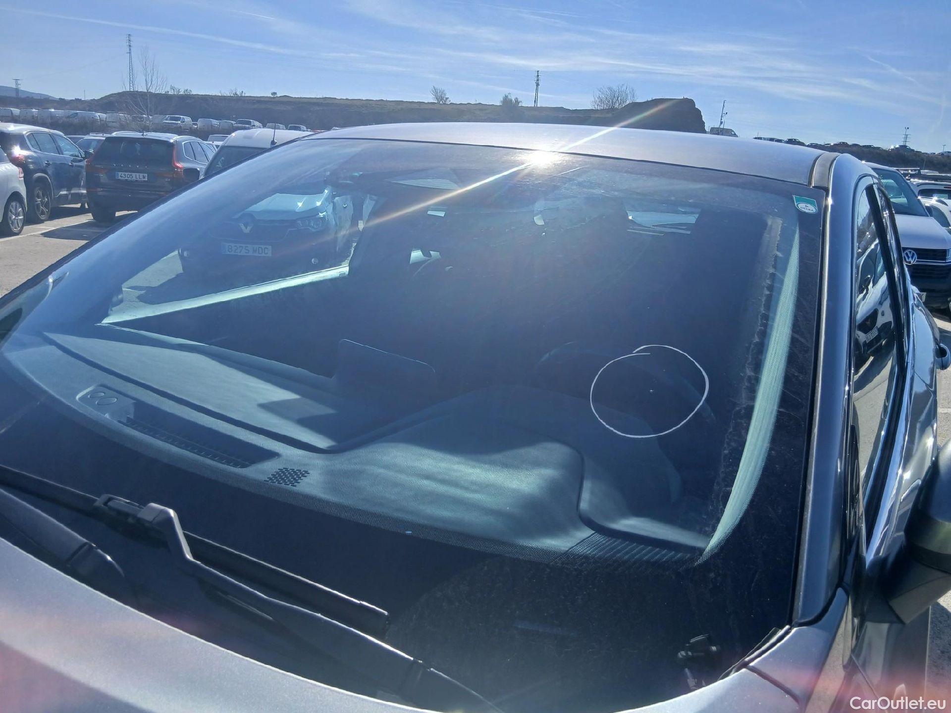  Nissan  Qashqai NISSAN  / 2021 / 5P / todoterreno DIG-T 116kW (158CV) mHEV Xtronic Acenta (AC) #10