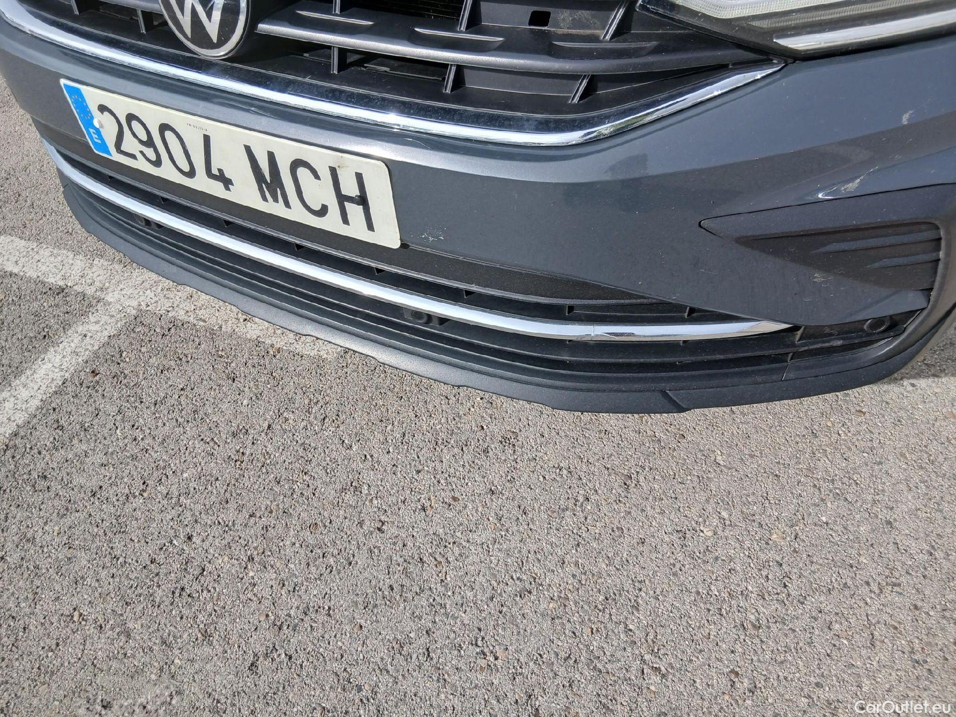  Volkswagen  Tiguan VOLKSWAGEN  / 2020 / 5P / todoterreno Life 1.4 TSI eHybrid 180kW (245CV) DSG #4