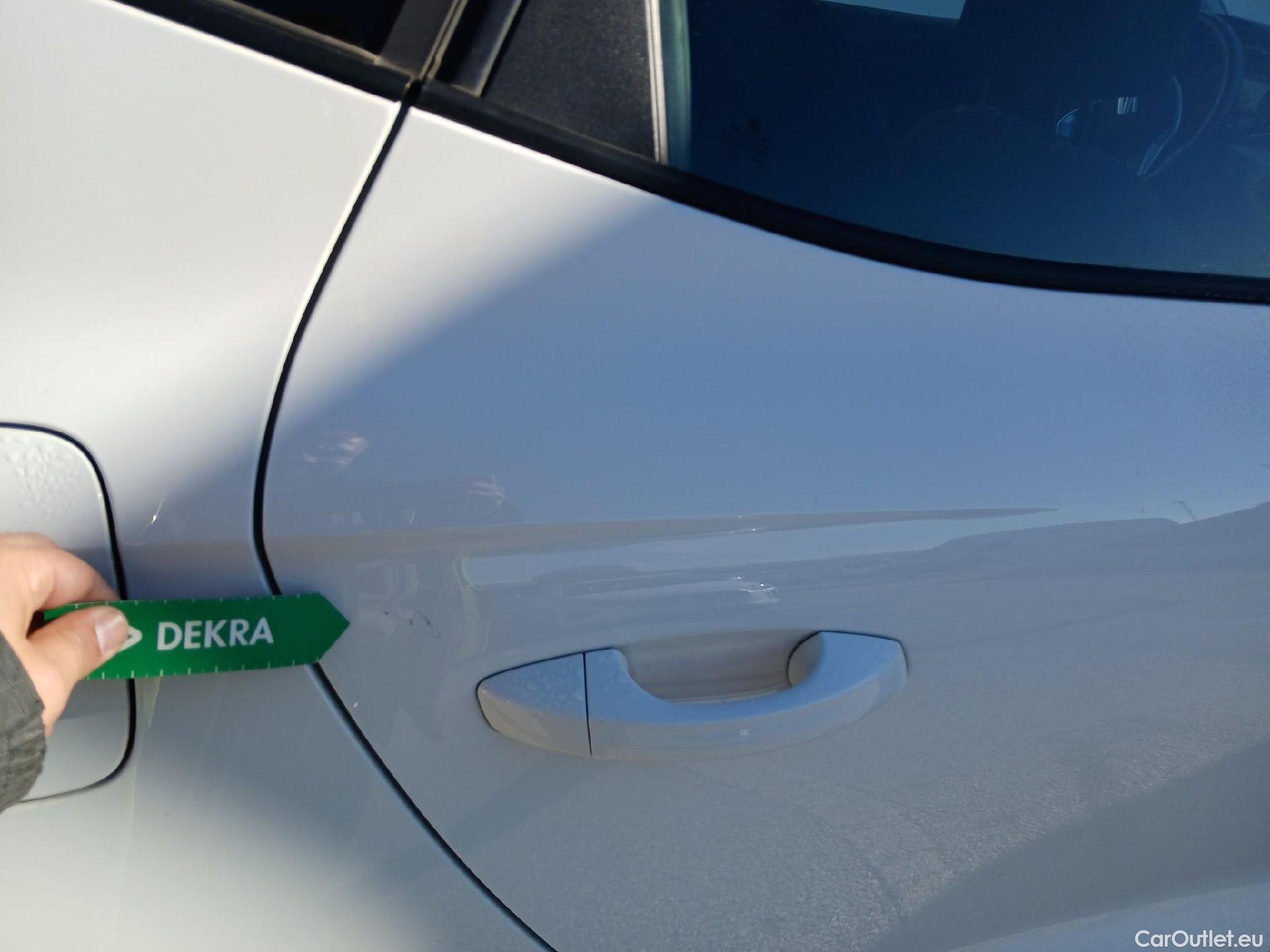  Seat  Arona  Style Special Edition 1.0 TSI 115CV MT6 E6d #15