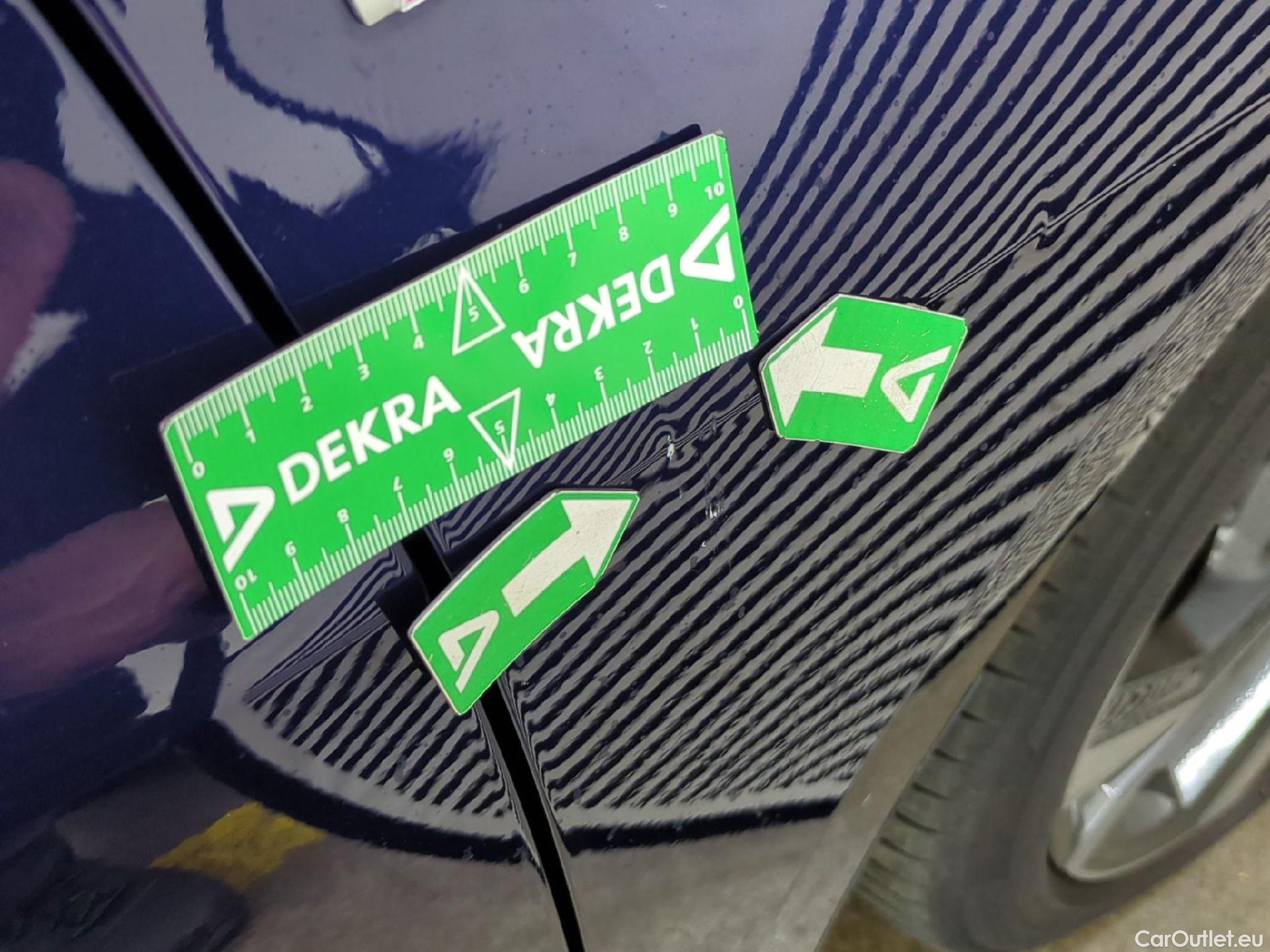  Audi  A3 AUDI  Sportback / 2020 / 5P / Berline 35 TFSI 150 MHEV S Tronic S Line #21