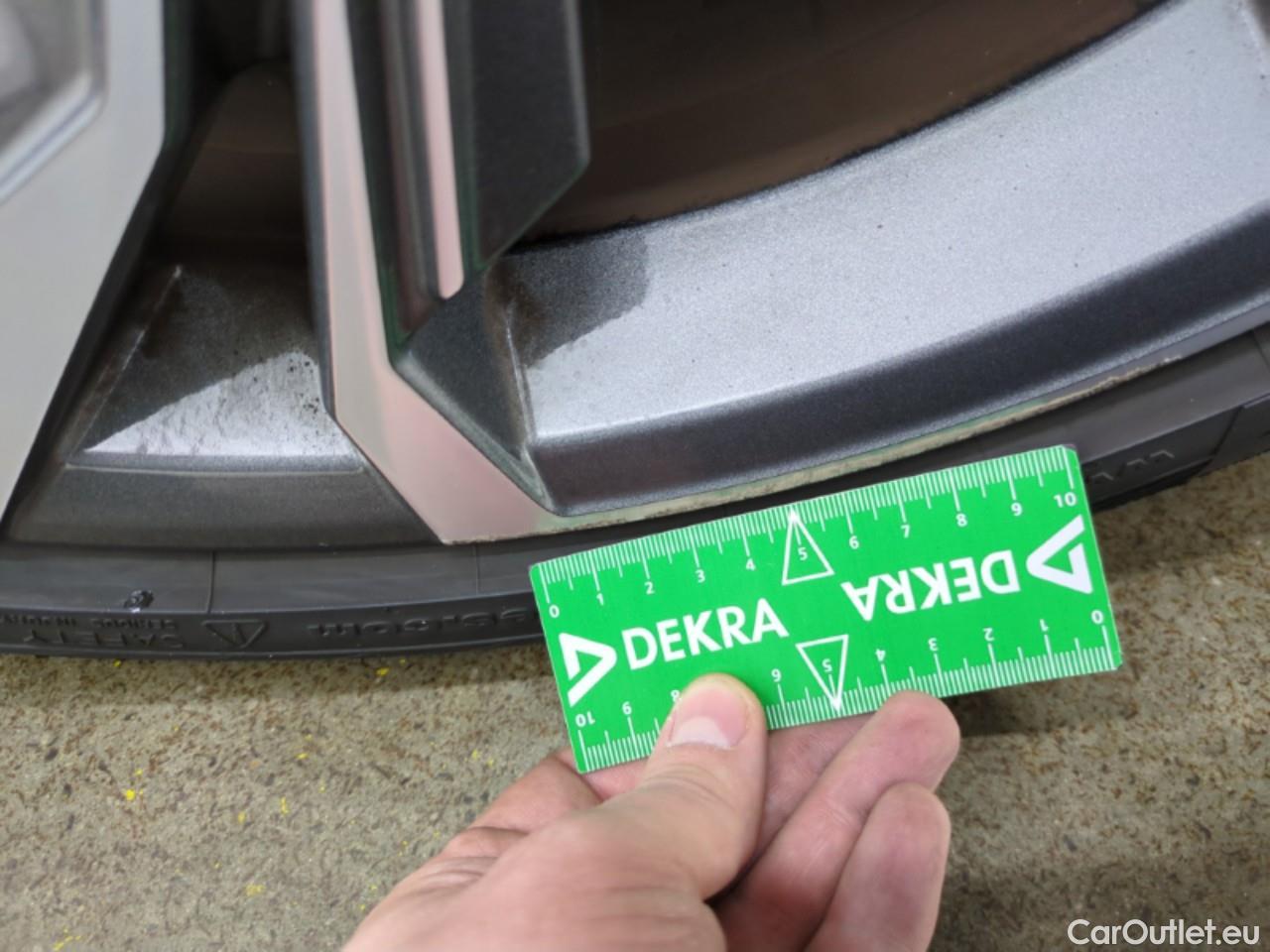  Audi  A3 AUDI  Sportback / 2020 / 5P / Berline 35 TFSI 150 MHEV S Tronic S Line #5