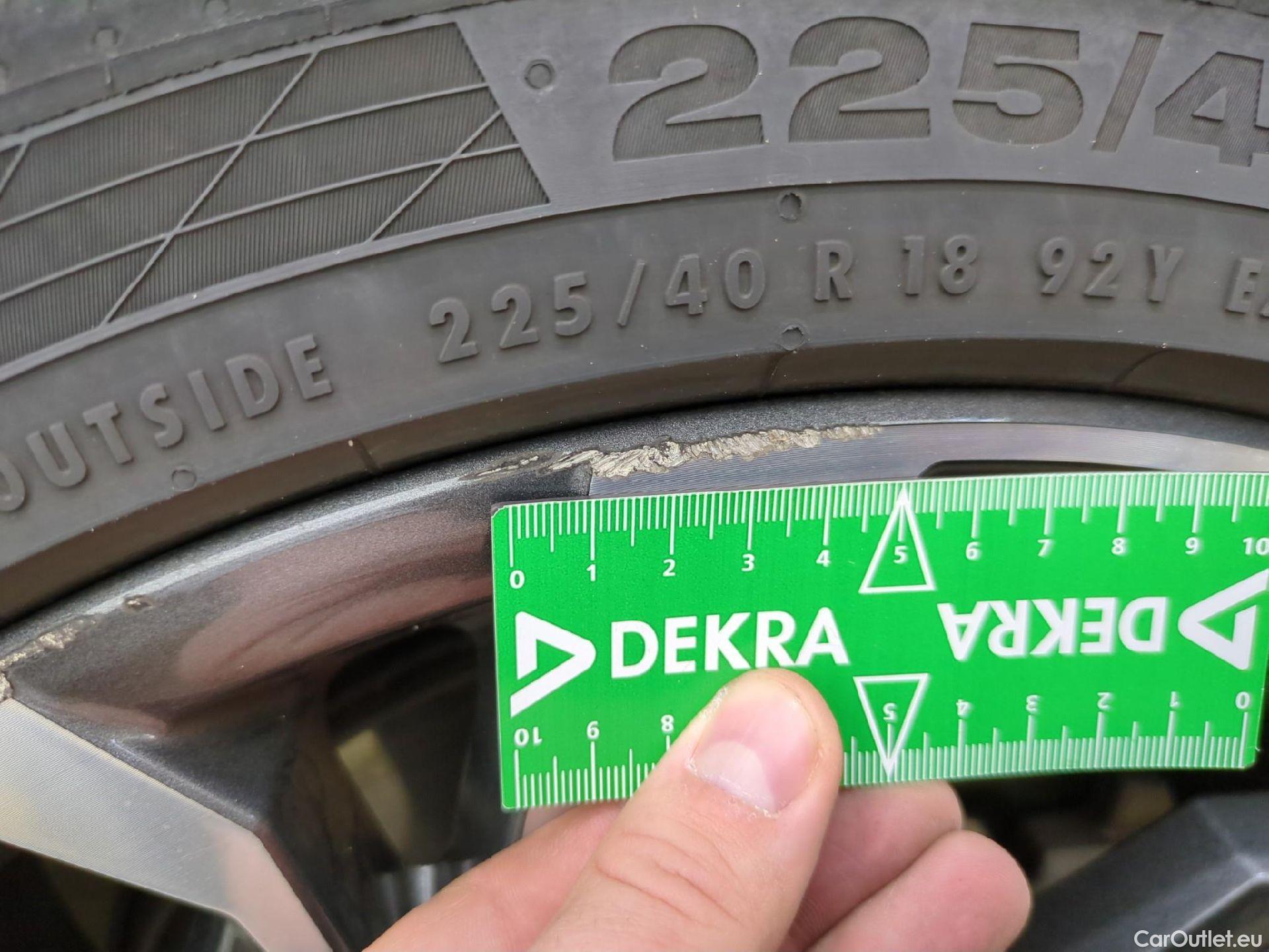  Audi  A3 AUDI  Sportback / 2020 / 5P / Berline 35 TFSI 150 MHEV S Tronic S Line #2