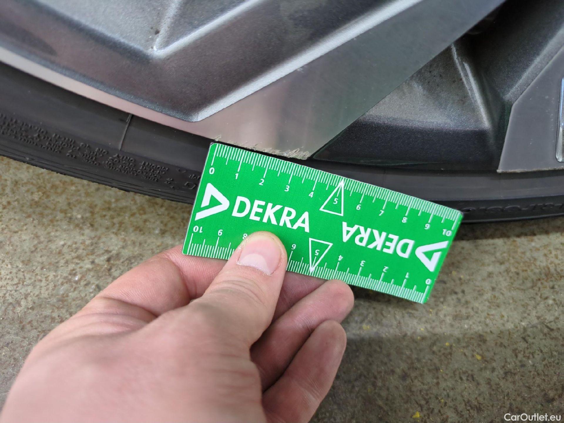  Audi  A3 AUDI  Sportback / 2020 / 5P / Berline 35 TFSI 150 MHEV S Tronic S Line #3