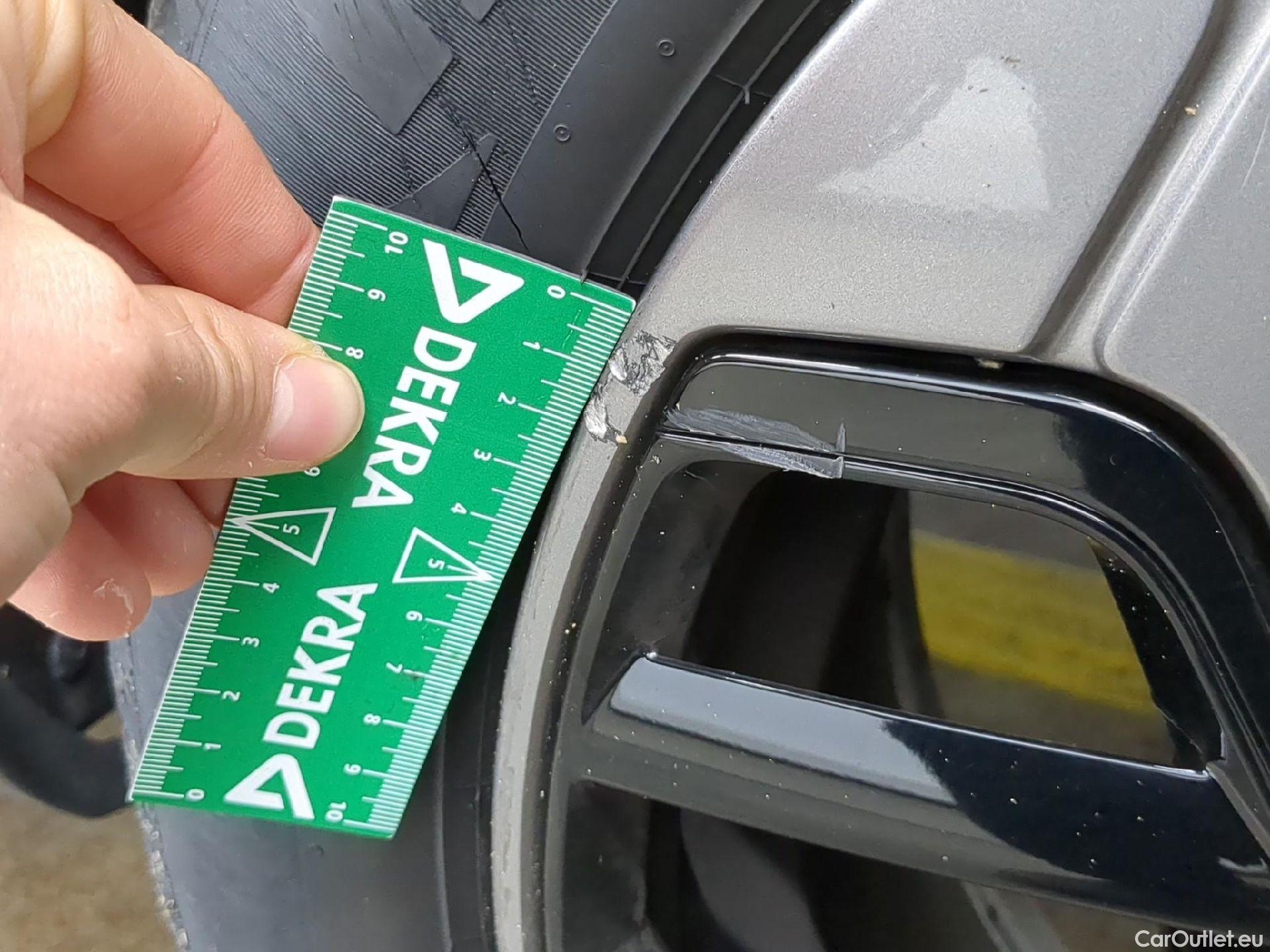  Citroen  C4  X Feel Pack 1.2 PureTech 130CV BVA8 6E #5