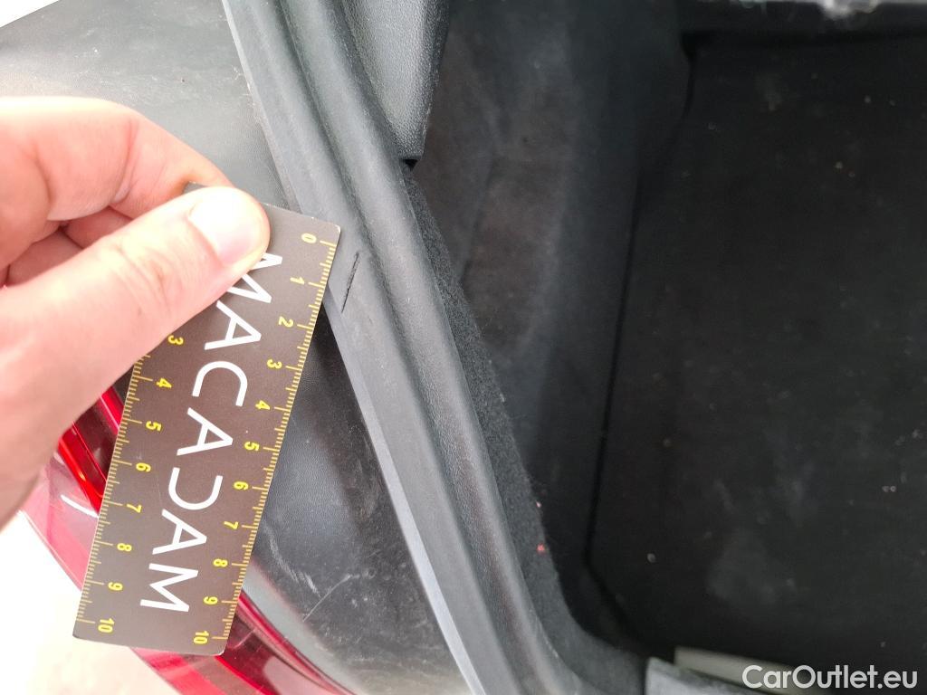  Citroen  C3 CITROEN  / 2016 / 5P / Berline PureTech 82 S&S BVM Feel Business #5