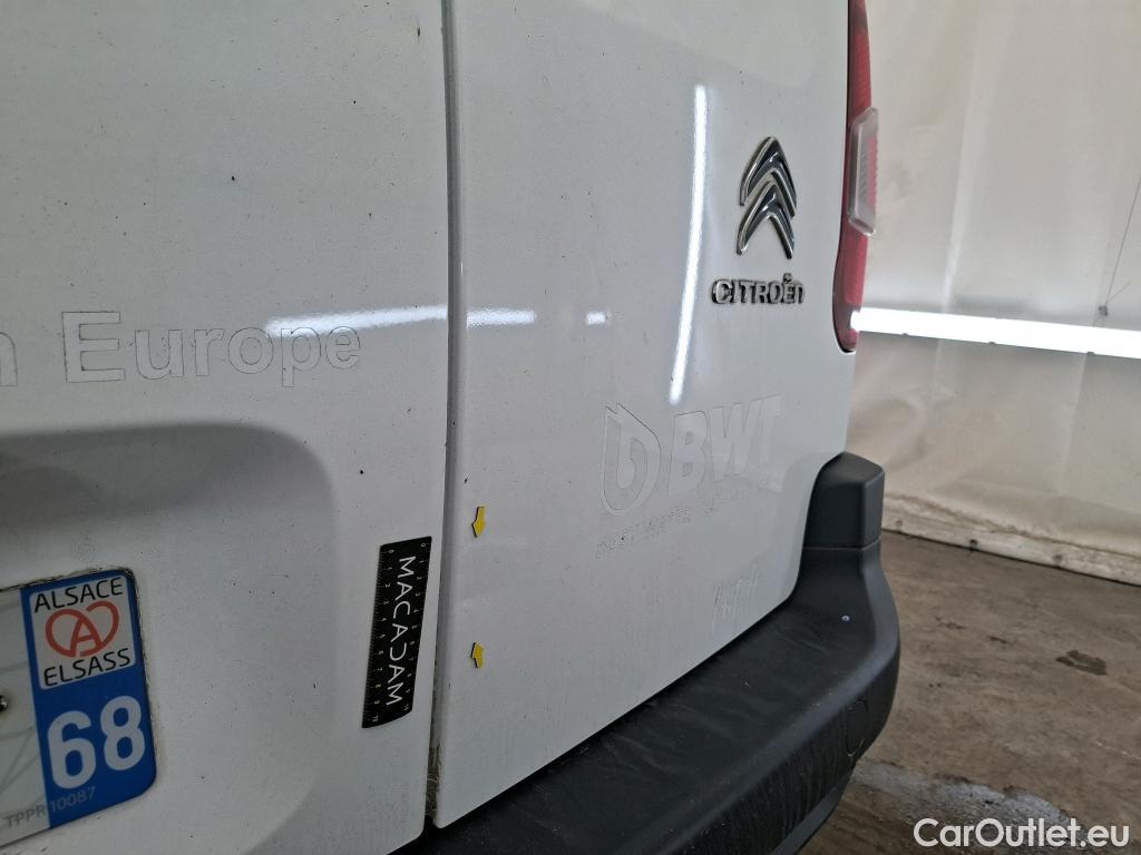  Citroen  Berlingo  Fourgon Club M 1000 1.2 PureTech 130CV BVA8 E6d #18