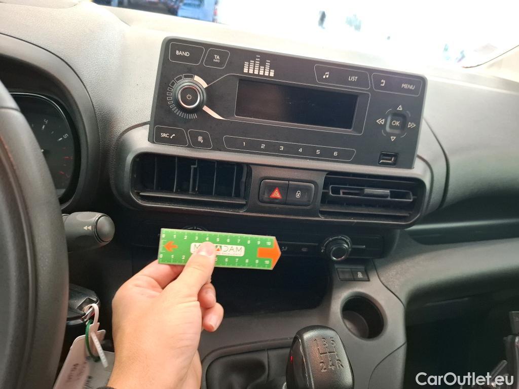  Citroen  Berlingo  Fourgon Club M 650 1.5 BlueHDi 75CV BVM5 E6dT #24