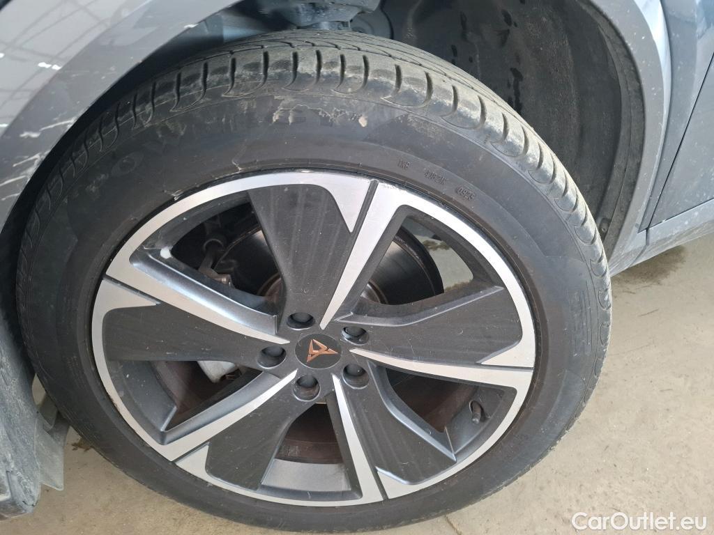  Cupra  Formentor CUPRA  / 2020 / 5P / SUV 1.4 e-HYBRID 204ch DSG6 Business Edition #9