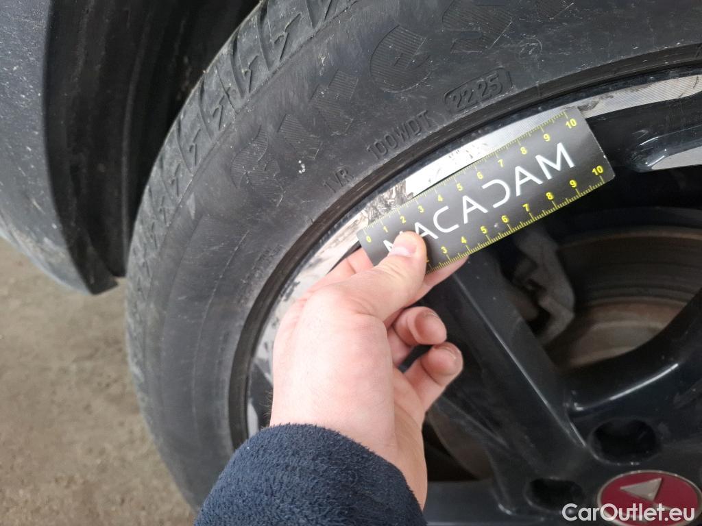  DS  DS7 DS DS 7 Crossback / 2017 / 5P / SUV E-TENSE 225 PERFORMANCE Line #9