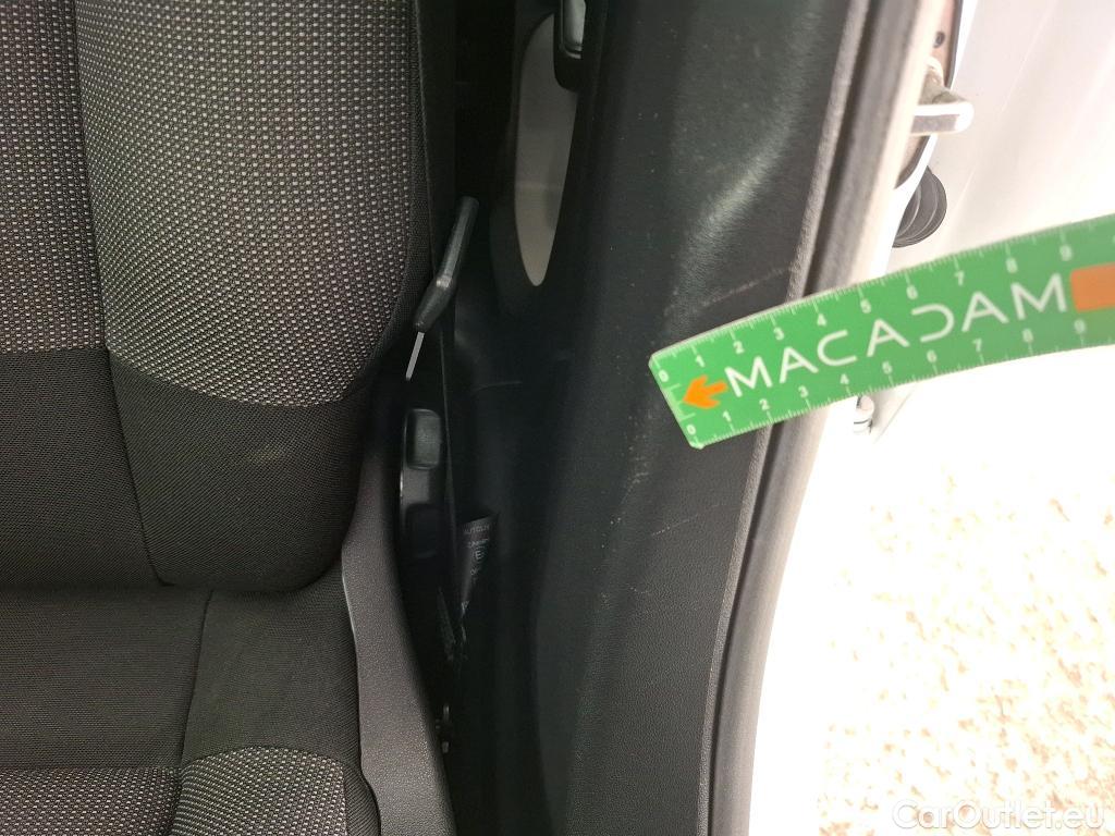  Citroen  C3  Société Feel 1.2 PureTech 80CV BVM5 E6d #13